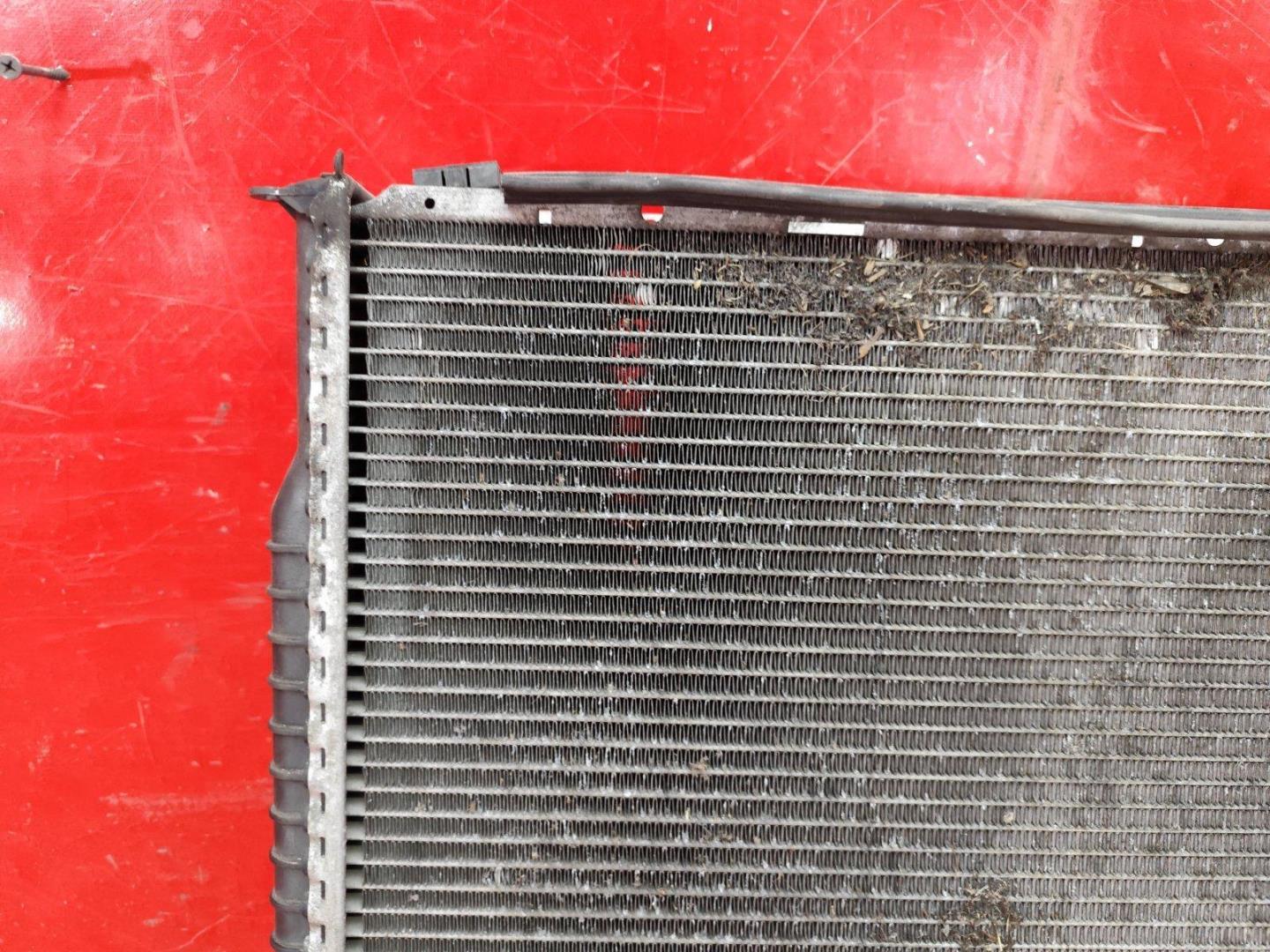 Радиатор охлаждения двигателя основной