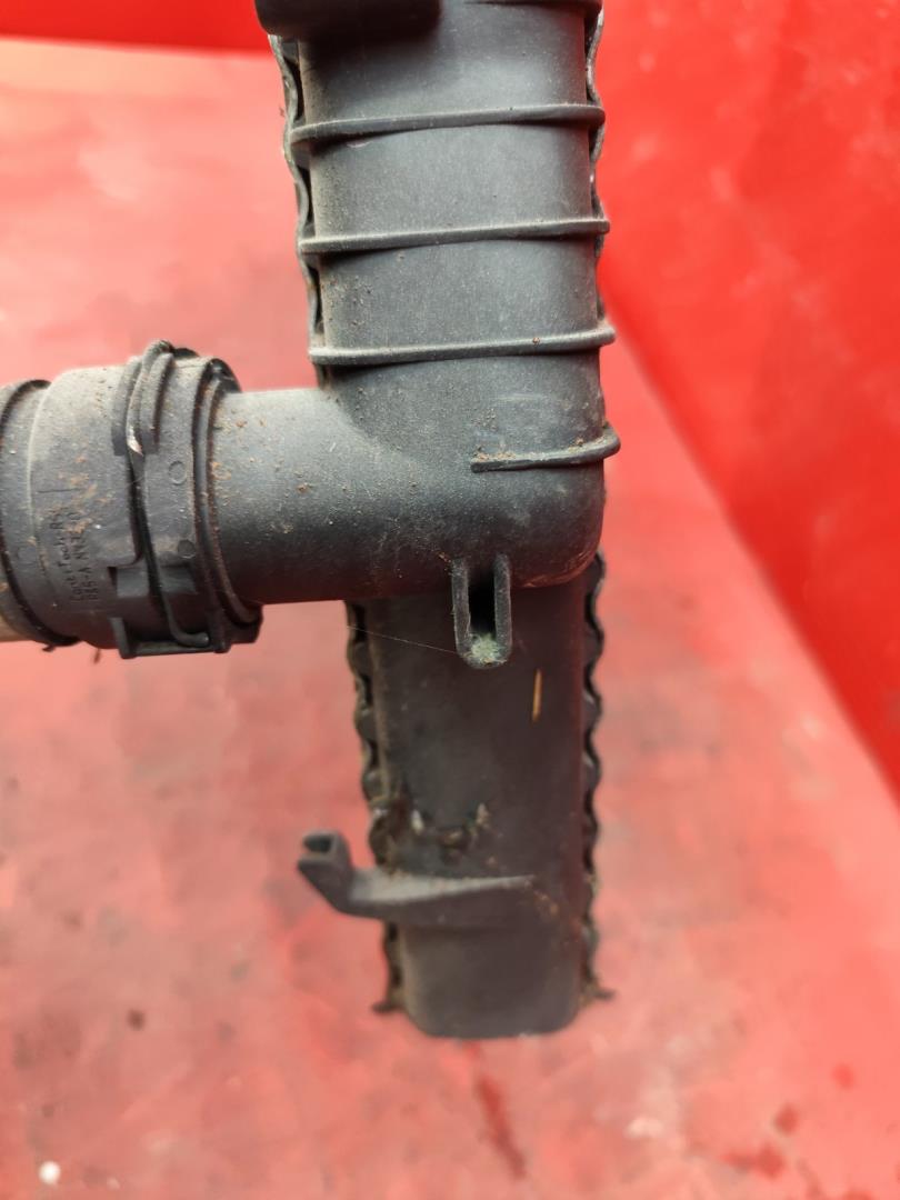 Радиатор охлаждения двигателя основной