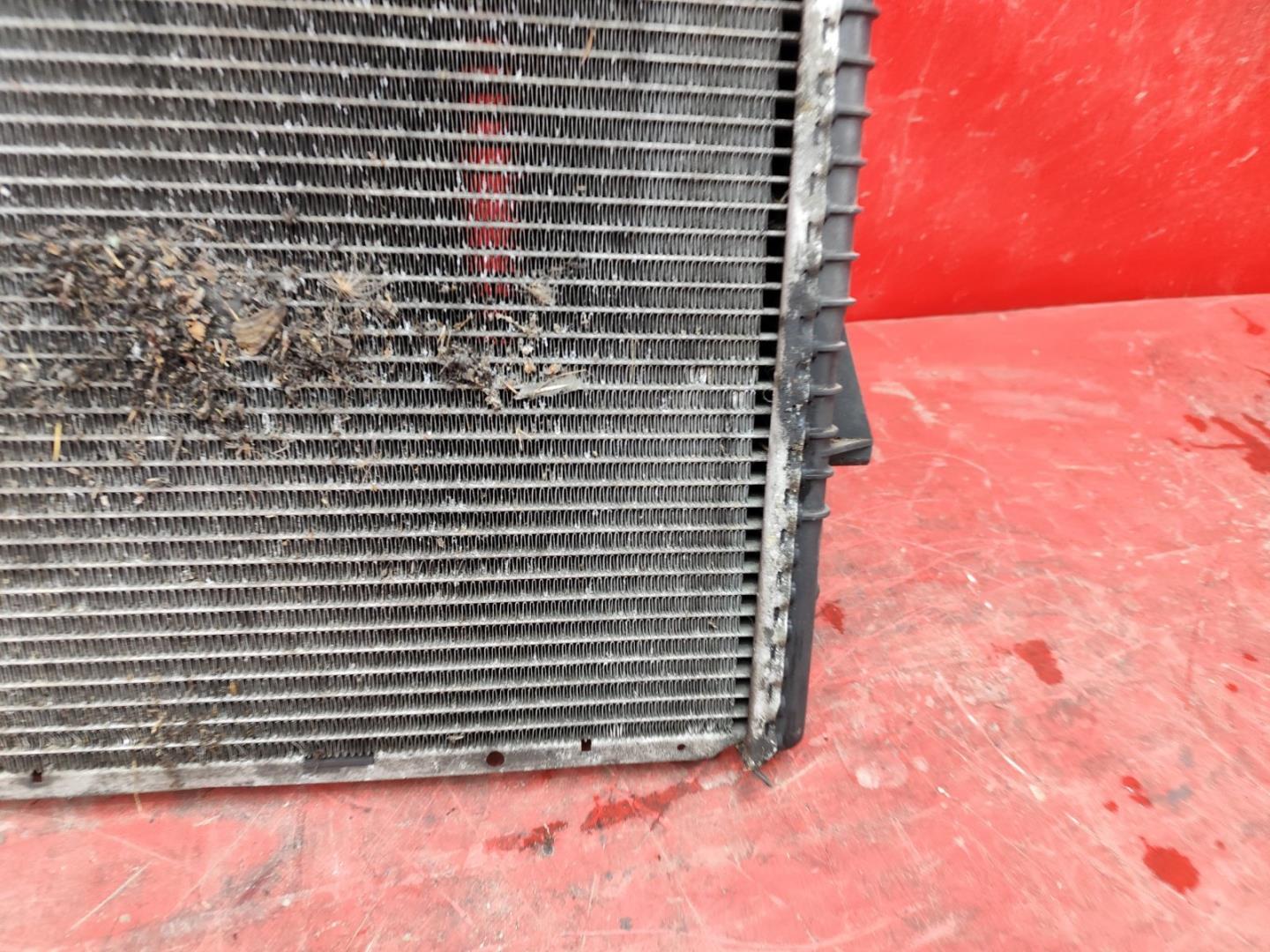 Радиатор охлаждения двигателя основной