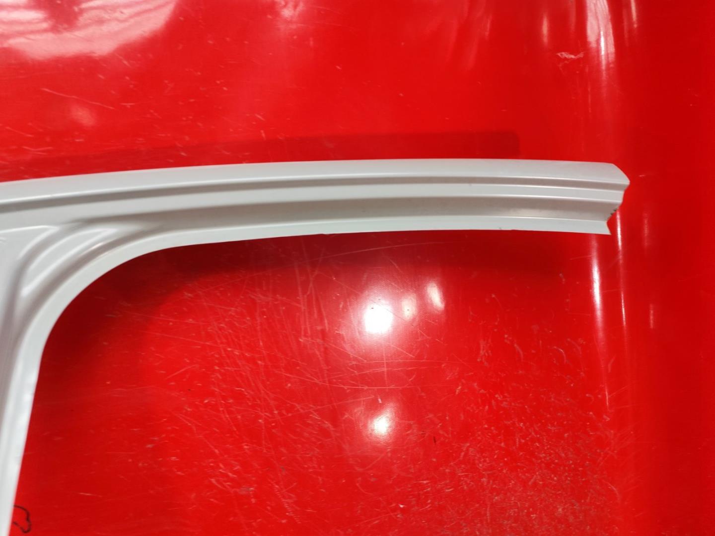 Кузовной элемент