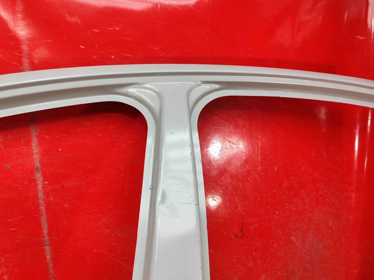 Кузовной элемент