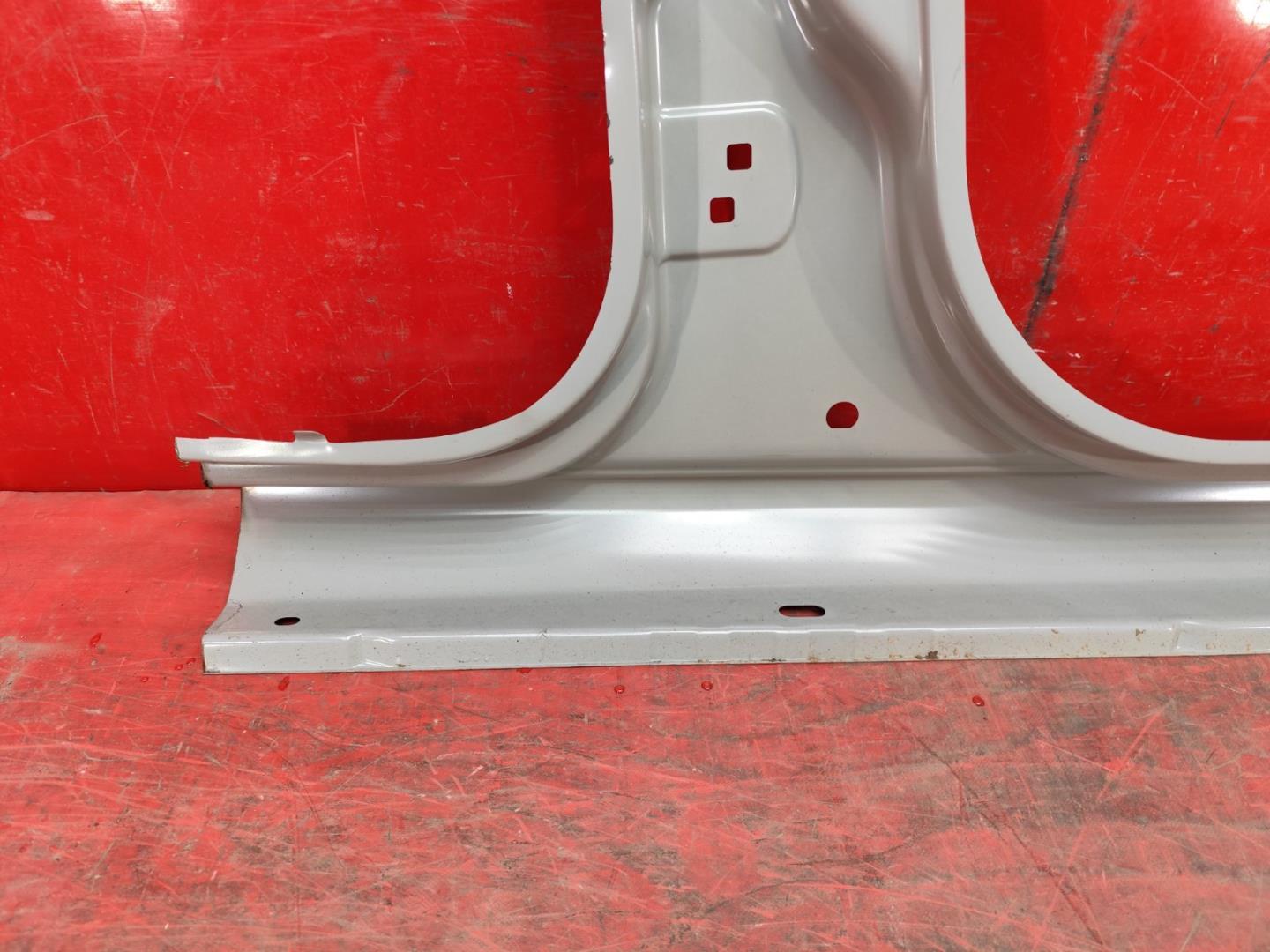 Кузовной элемент