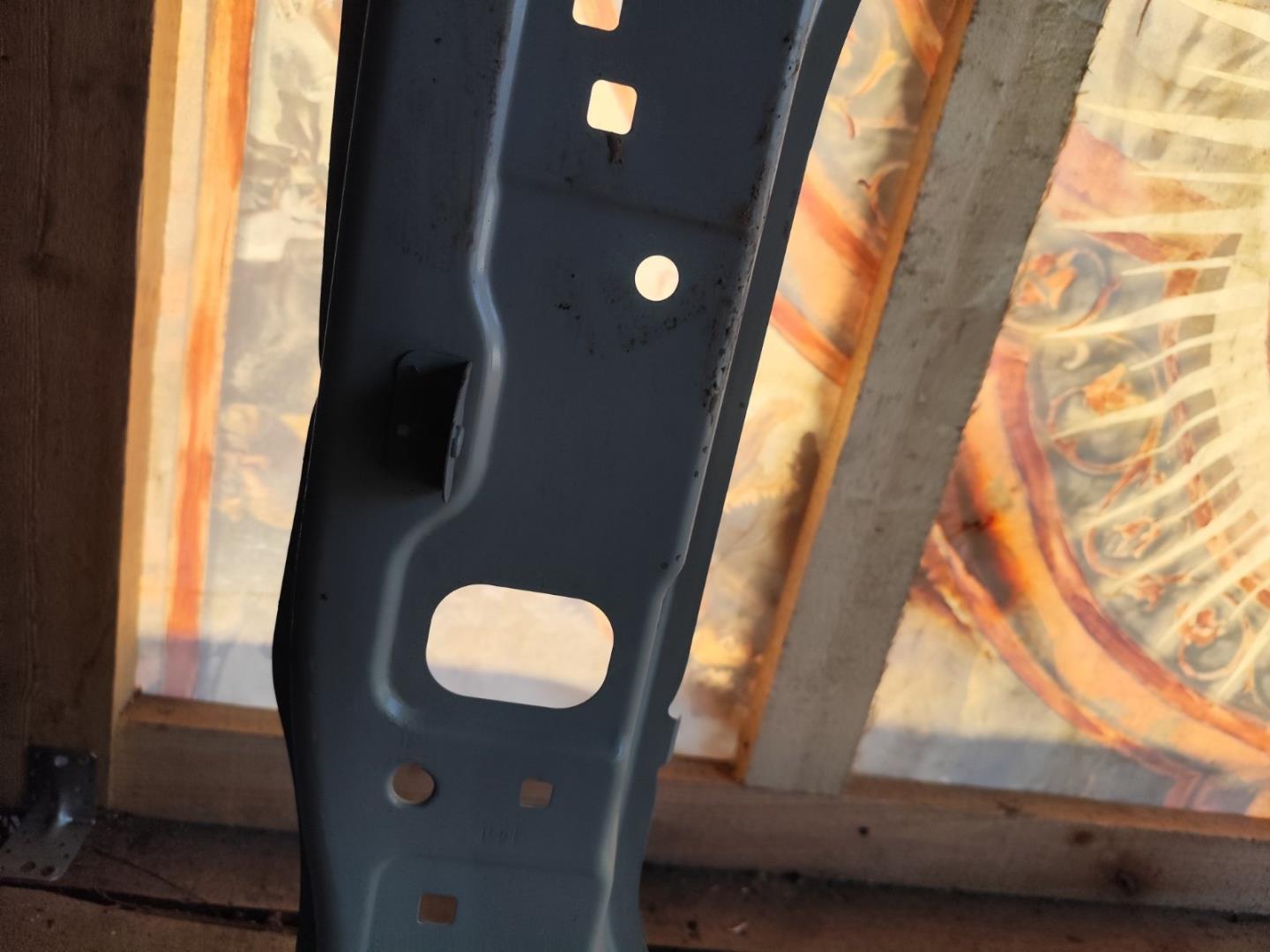 Кузовной элемент