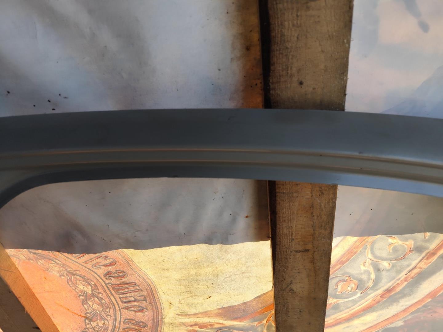 Кузовной элемент