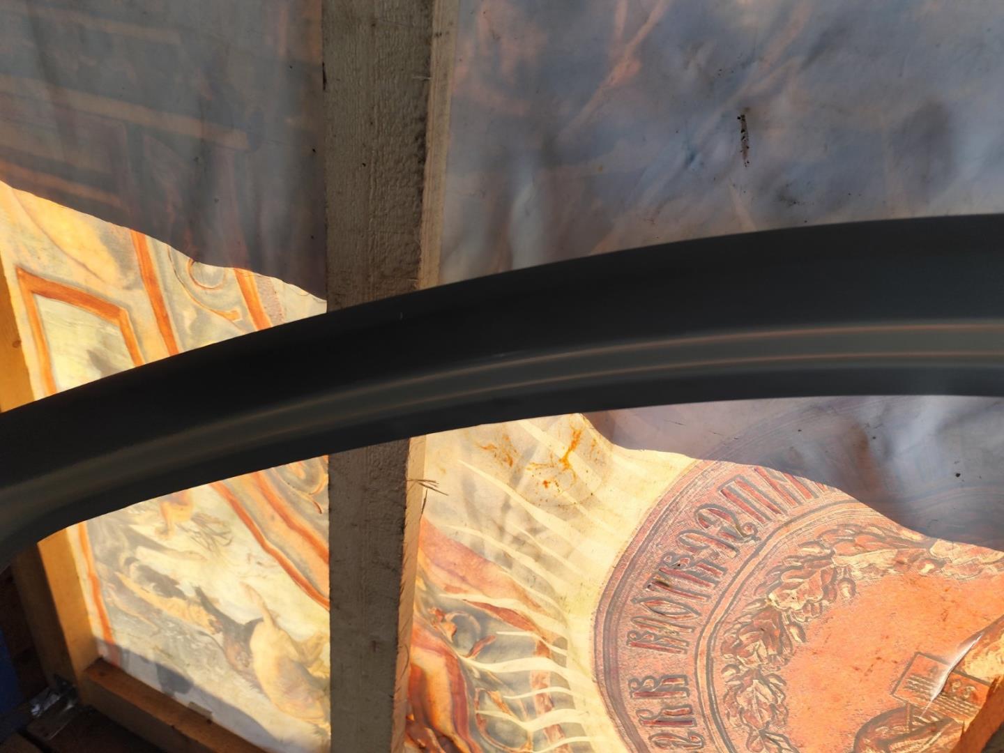 Кузовной элемент