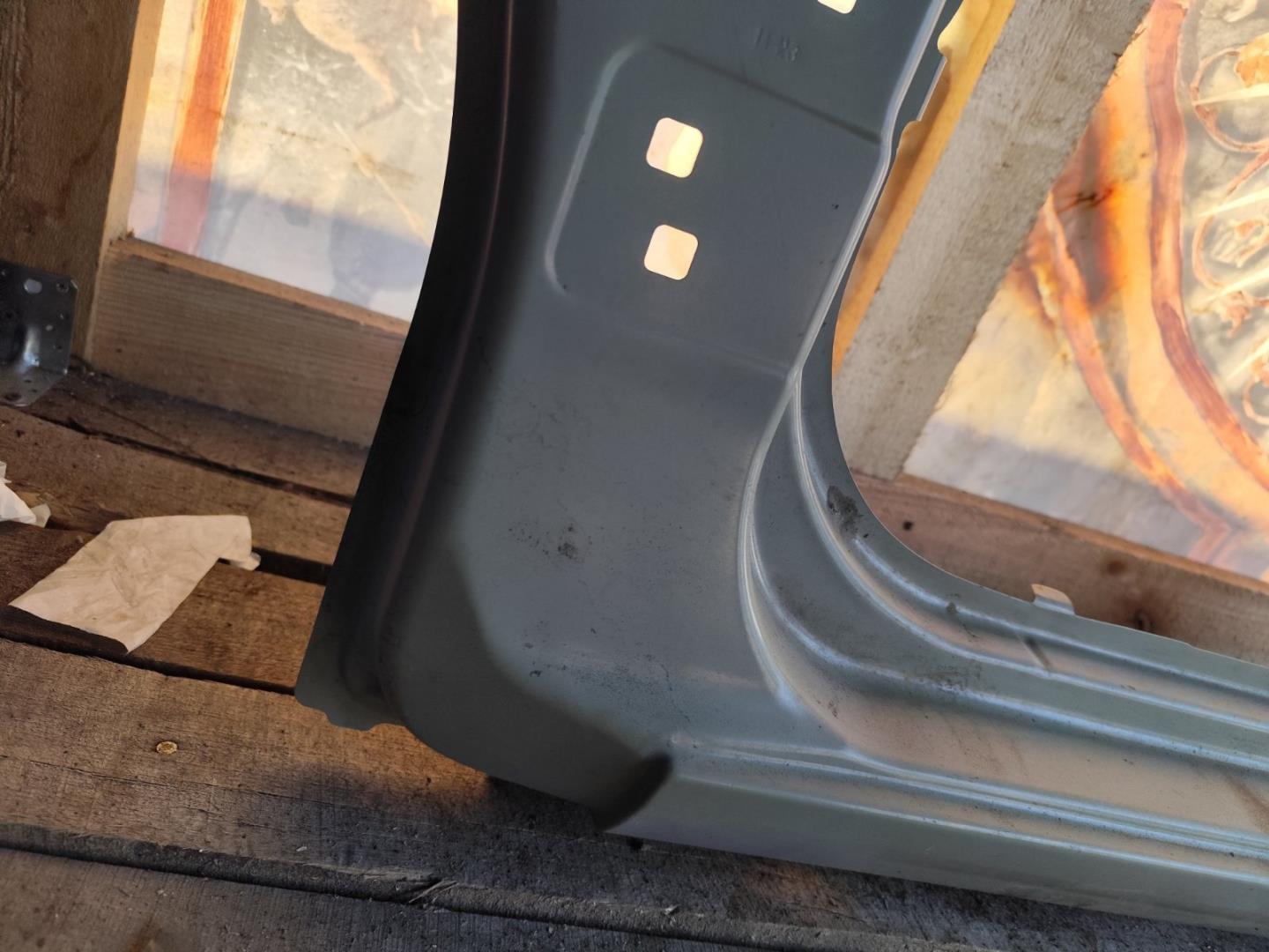 Кузовной элемент