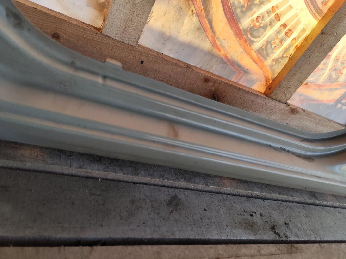 Кузовной элемент