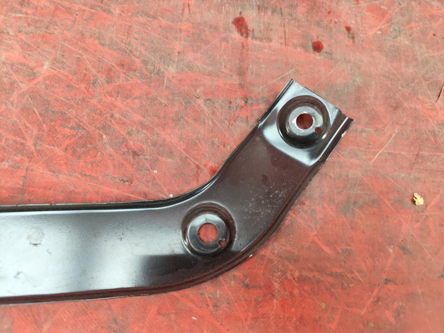 Кронштейн крепежный вспомогательный (разного назначения)