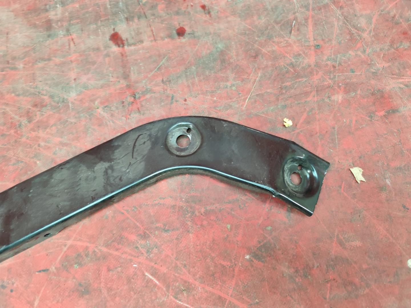 Кронштейн крепежный вспомогательный (разного назначения)