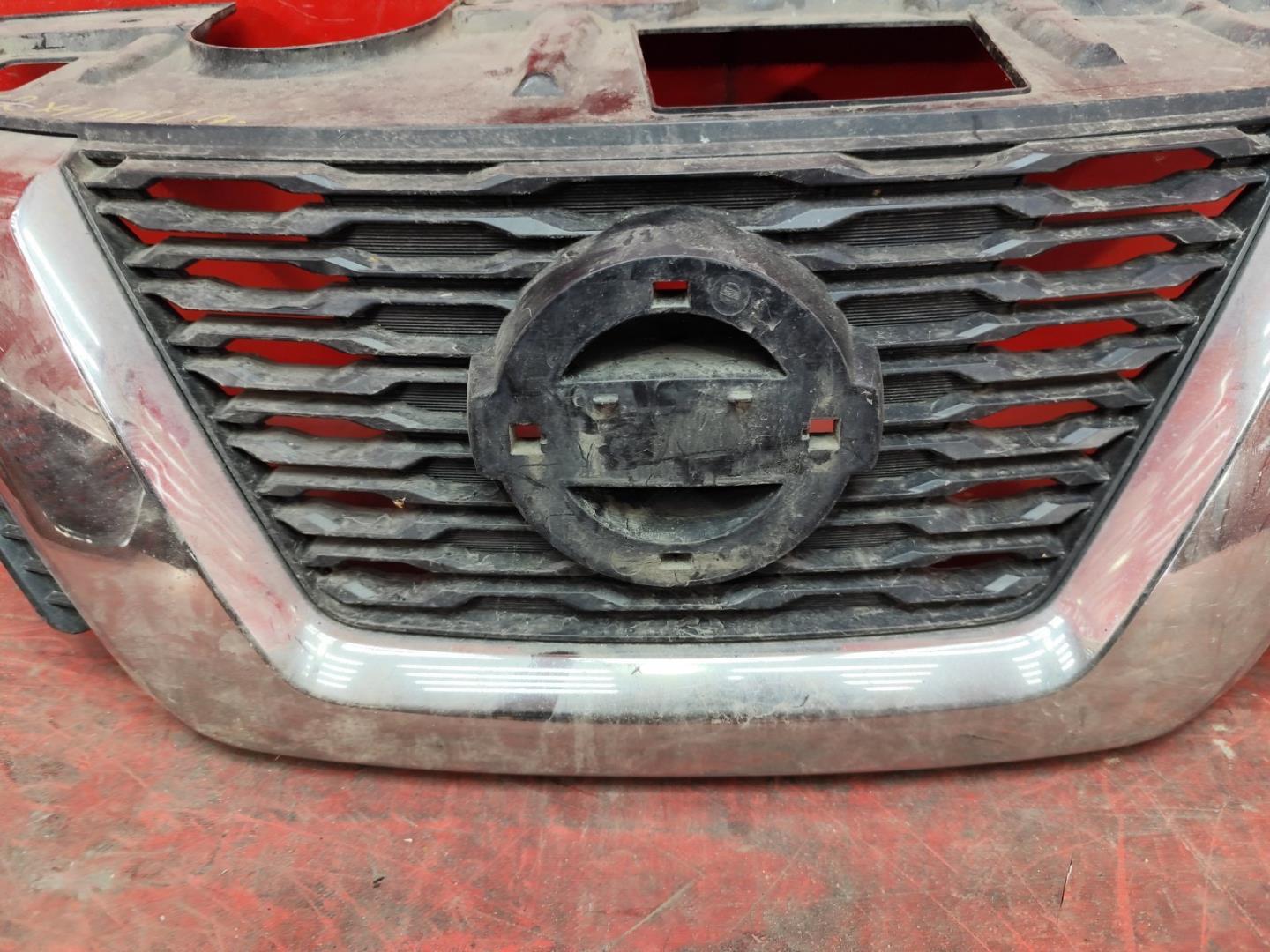 Решетка радиатора