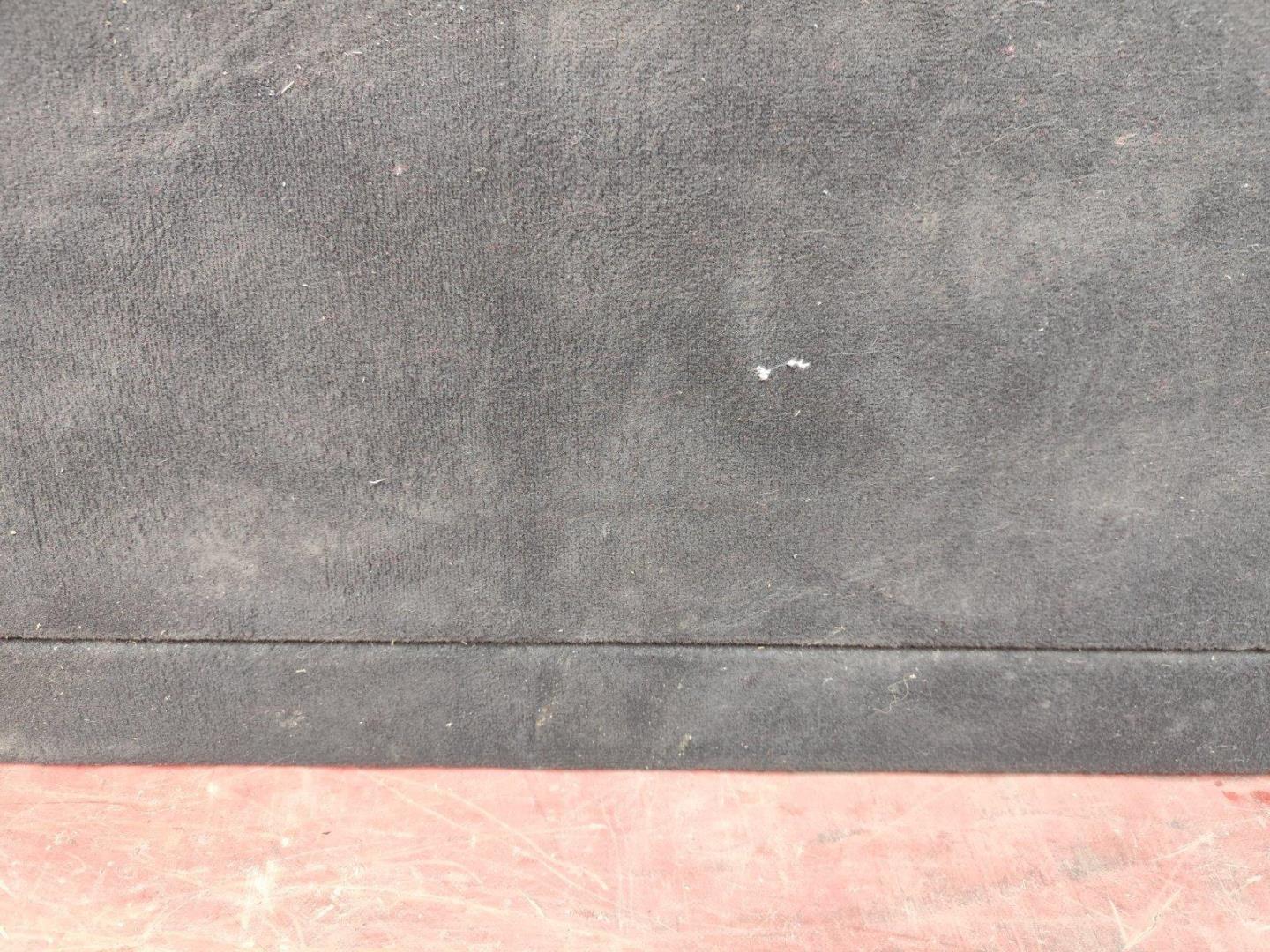 Пол багажника