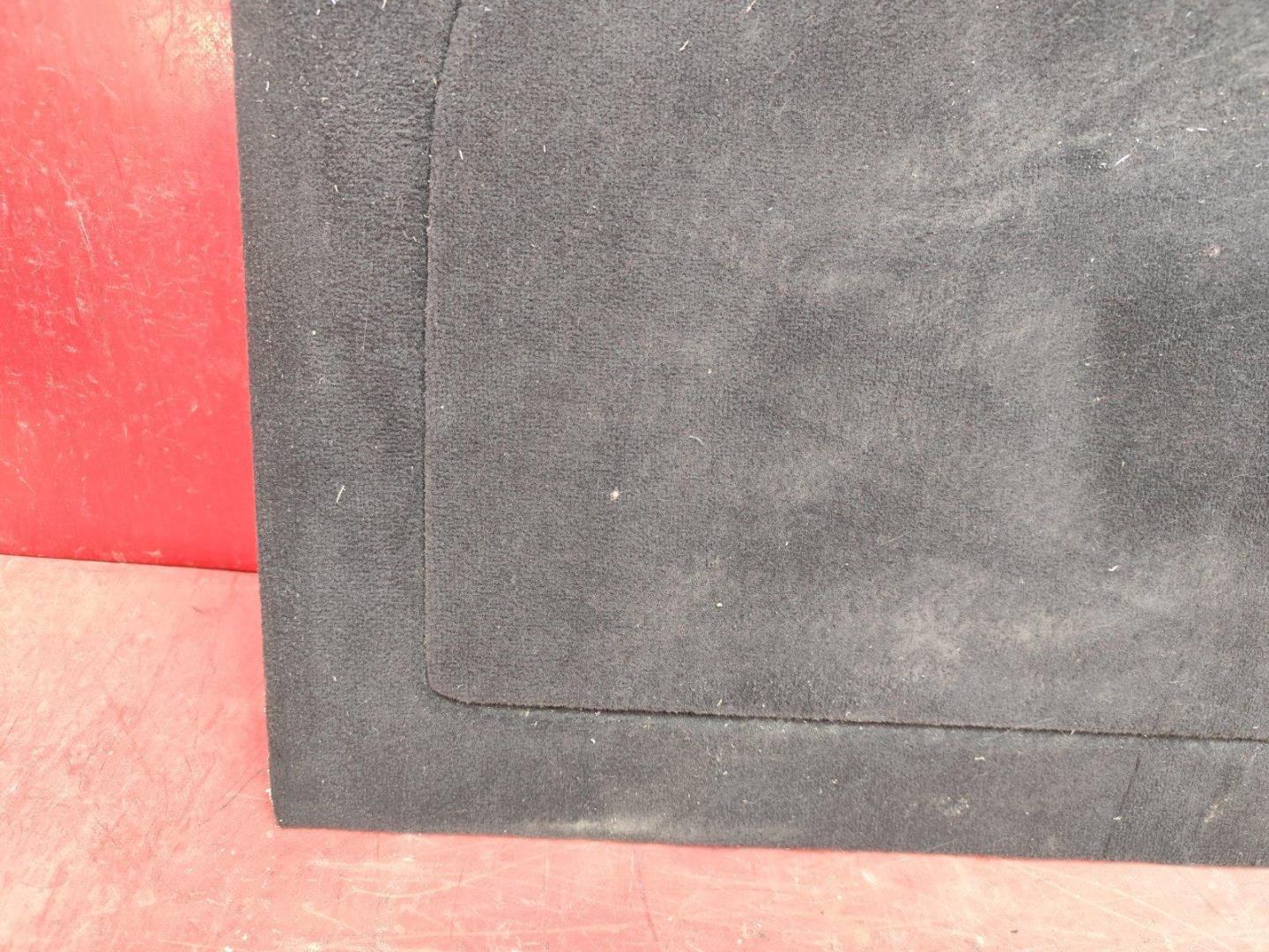 Пол багажника