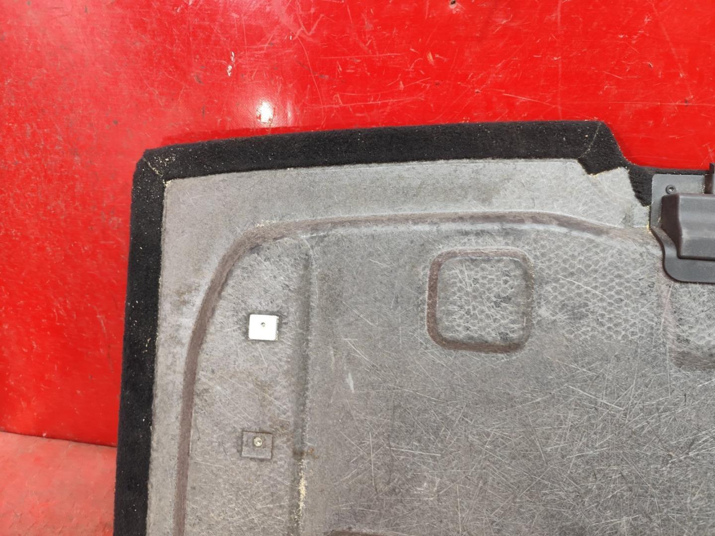 Пол багажника