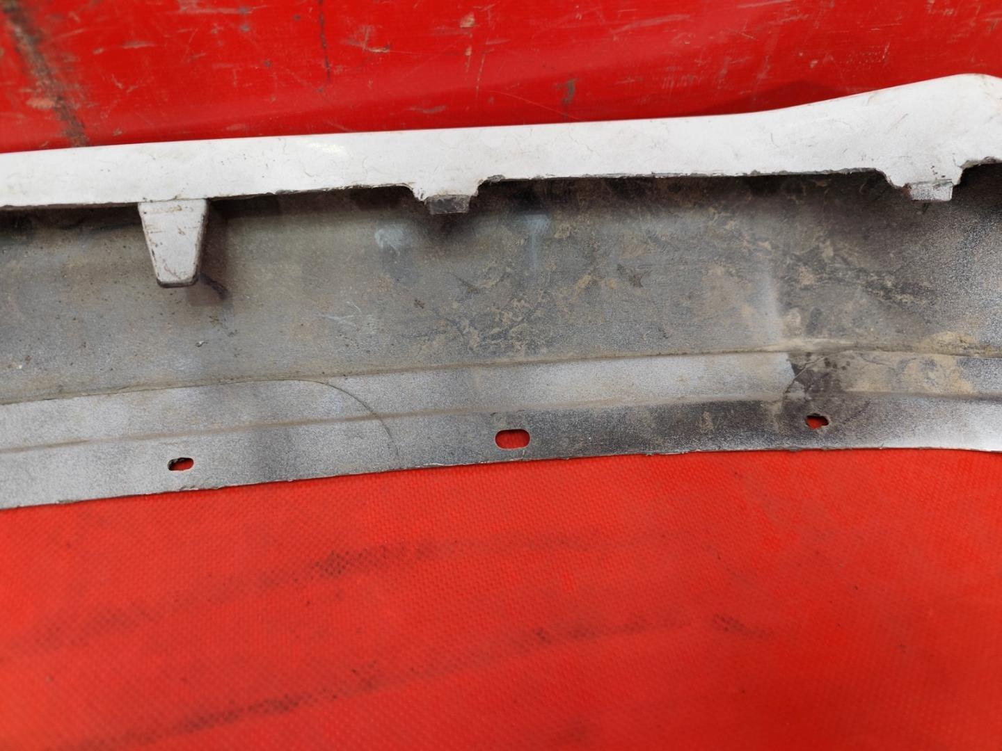 Накладка на решетку радиатора