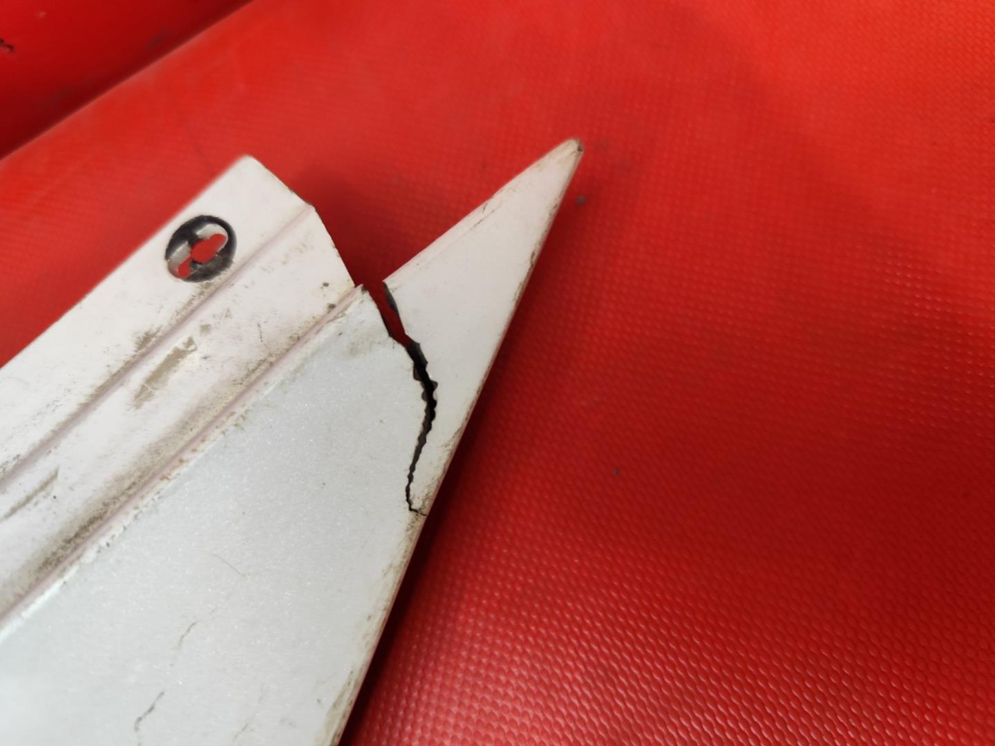 Накладка на решетку радиатора