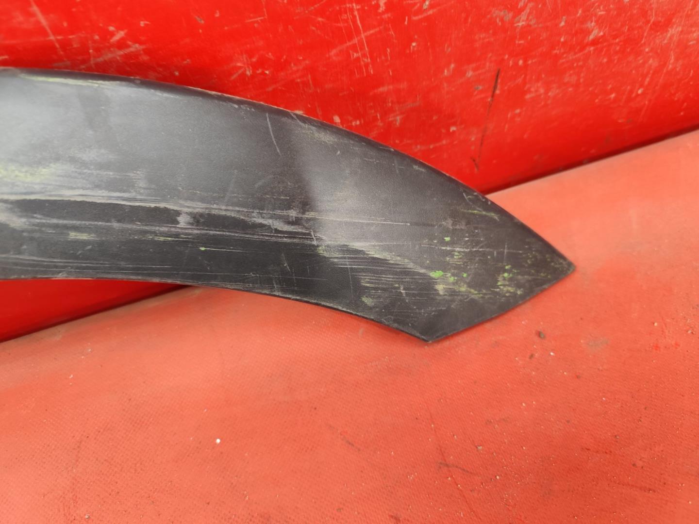 Накладка на крыло