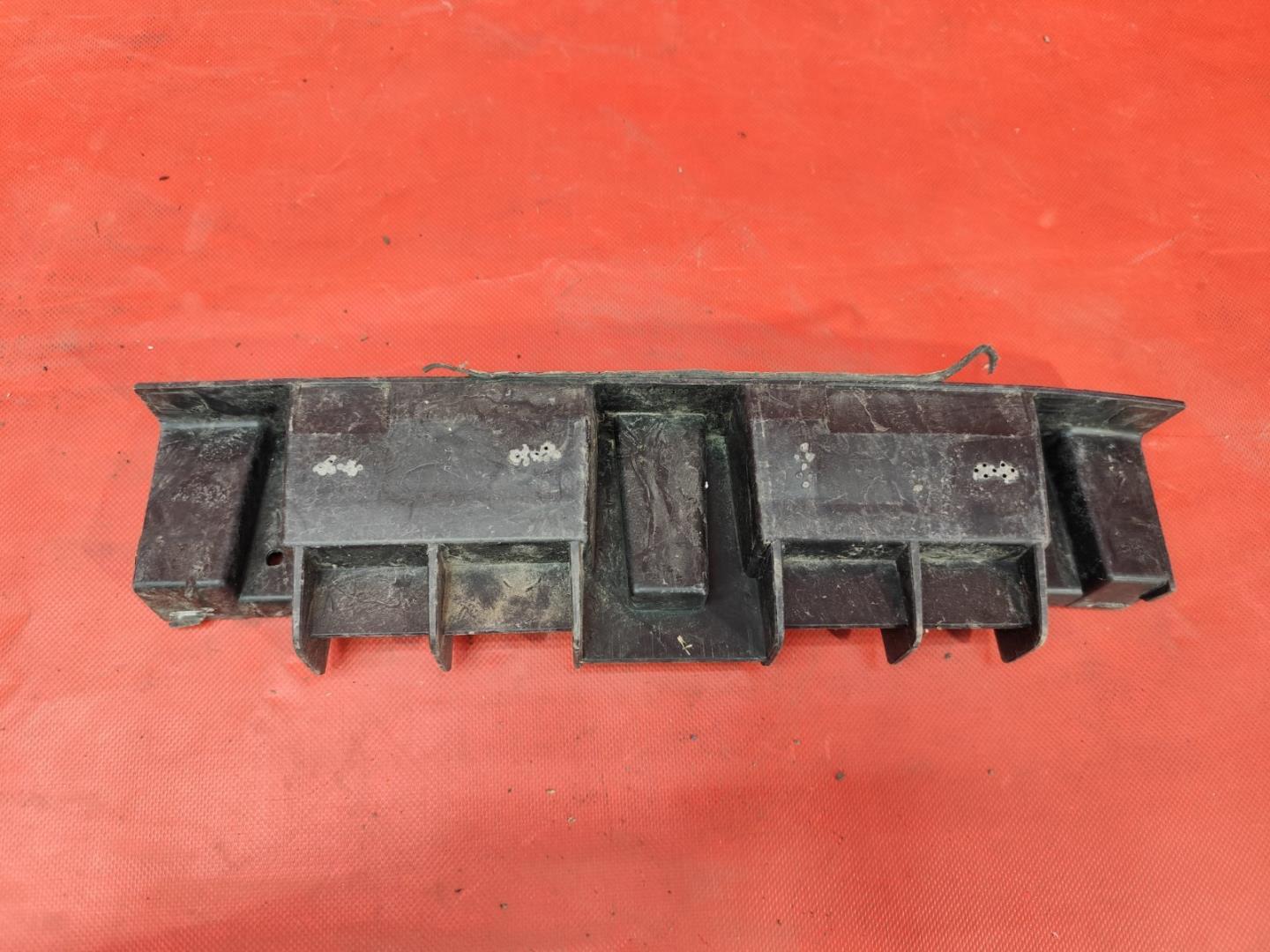 Кронштейн крепежный