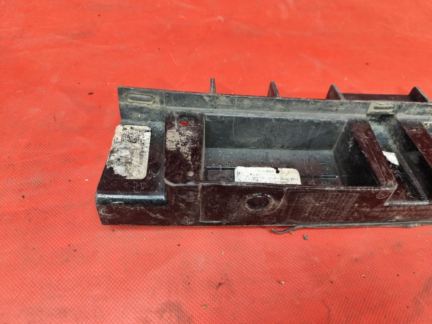 Кронштейн крепежный