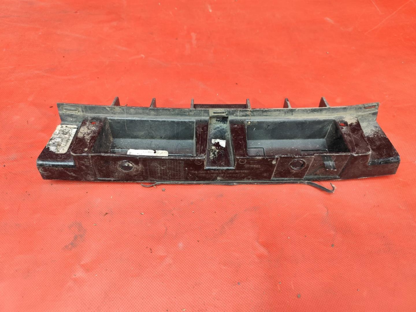 Кронштейн крепежный