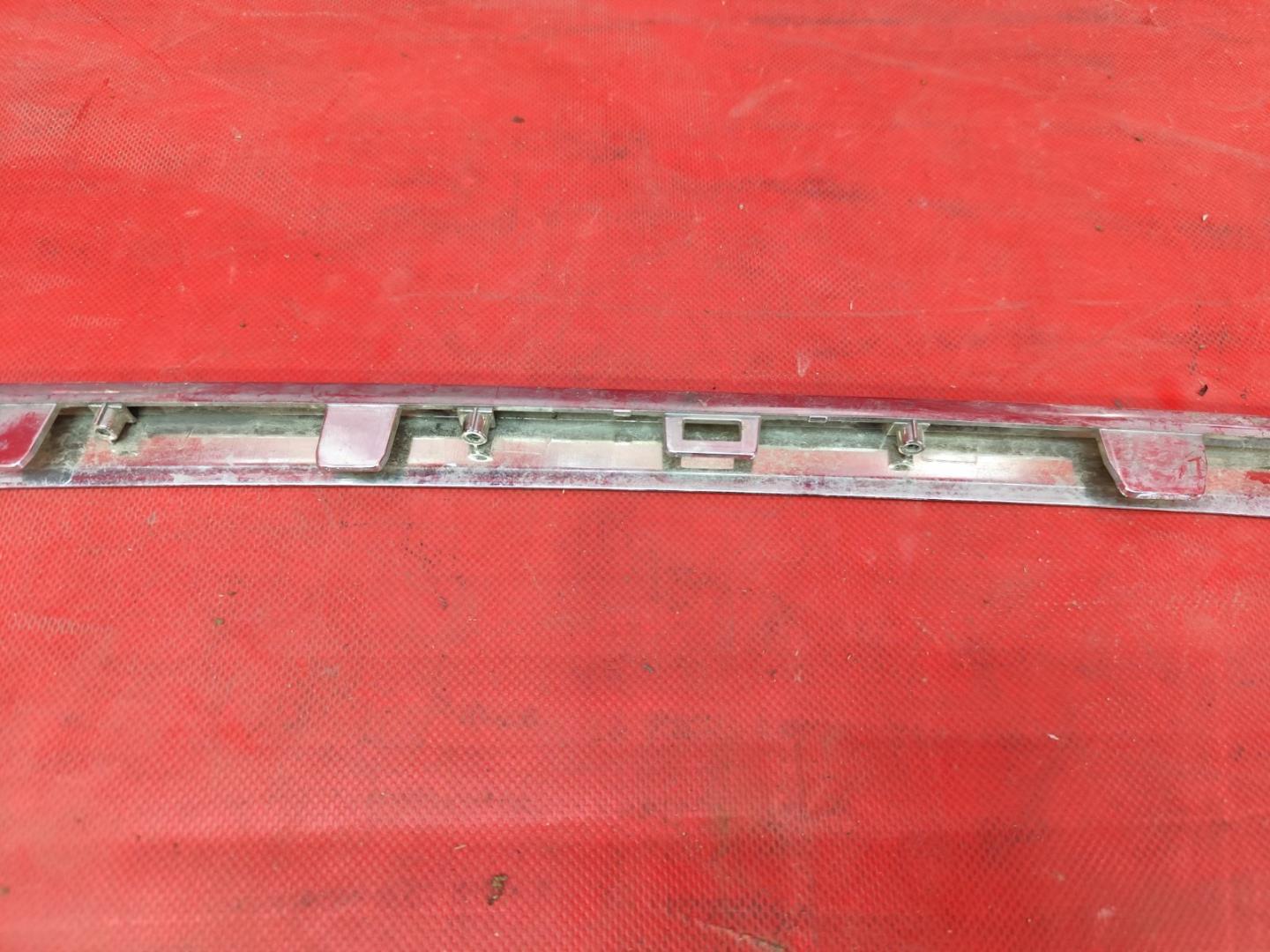 Накладка на решетку радиатора