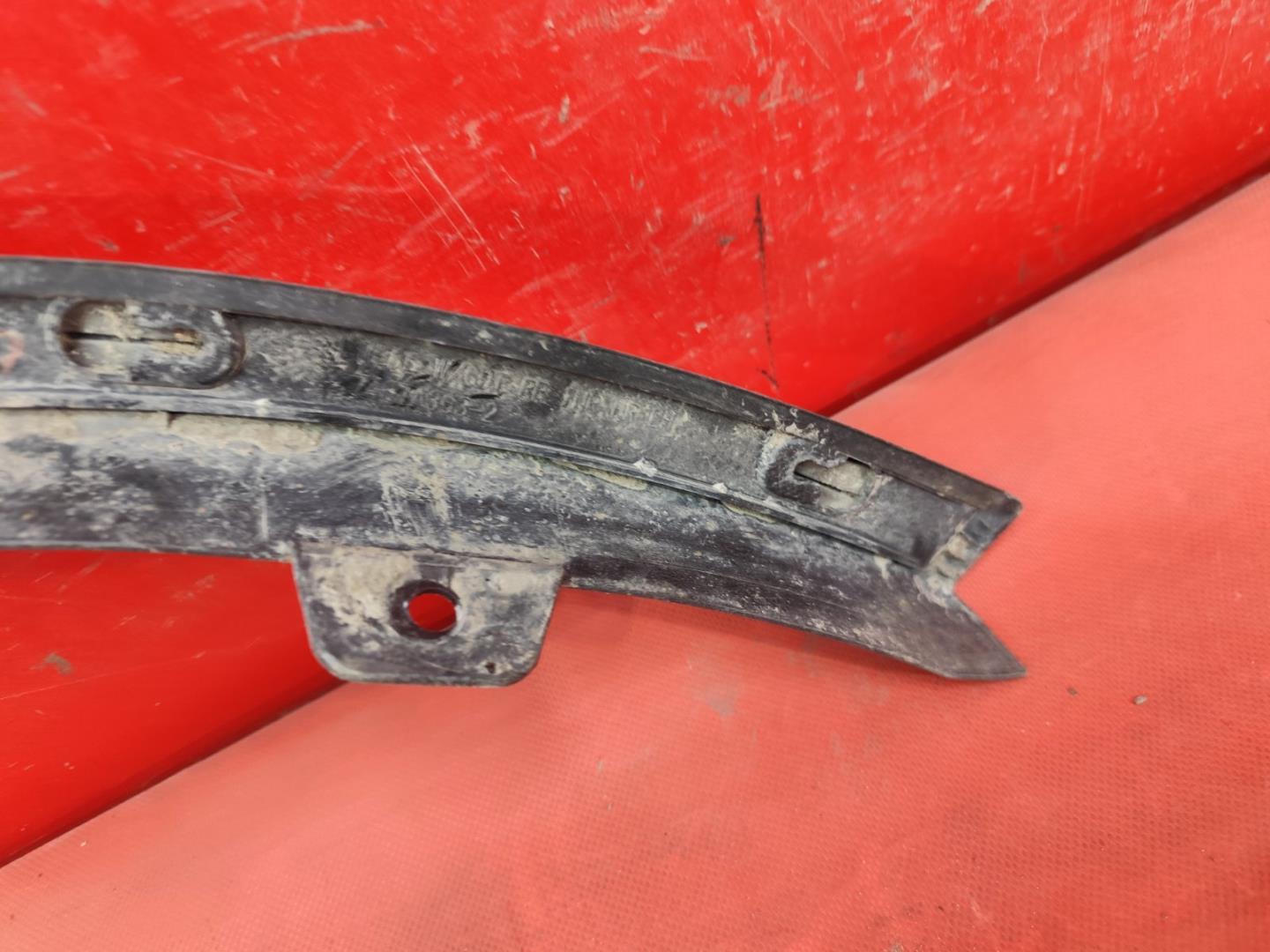 Накладка на крыло