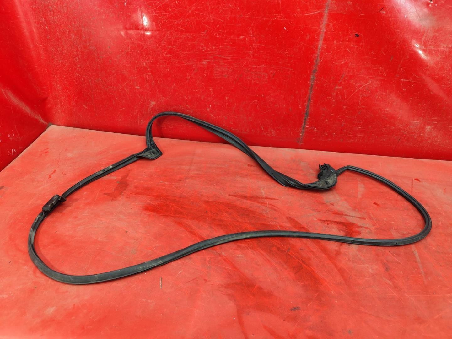 Уплотнитель двери