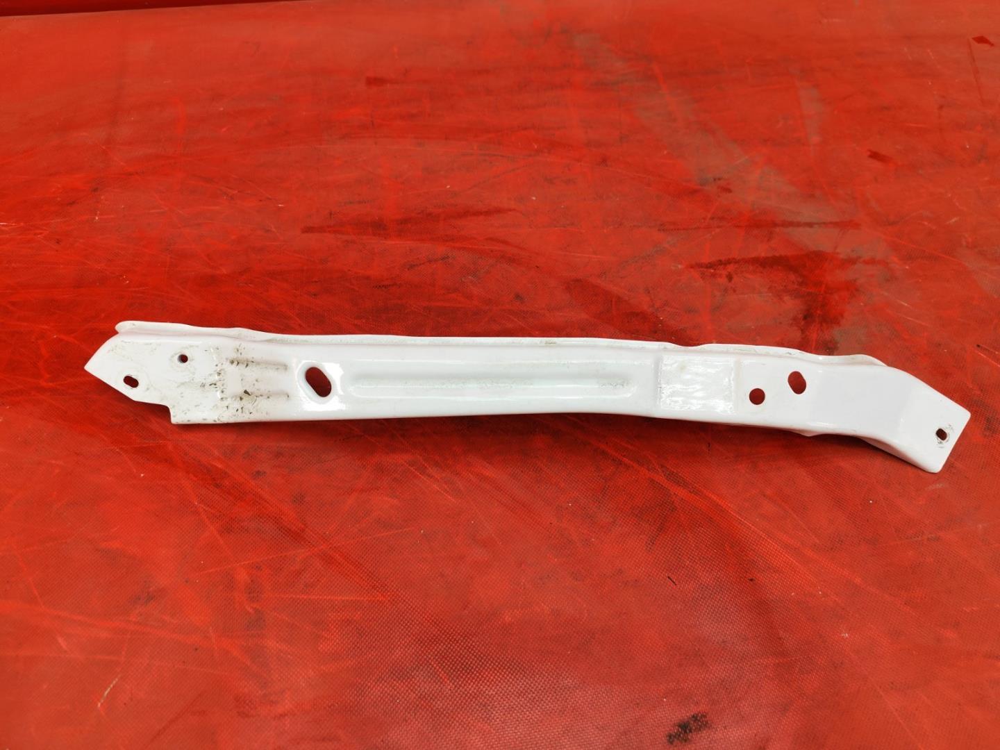 Кронштейн крепления фары