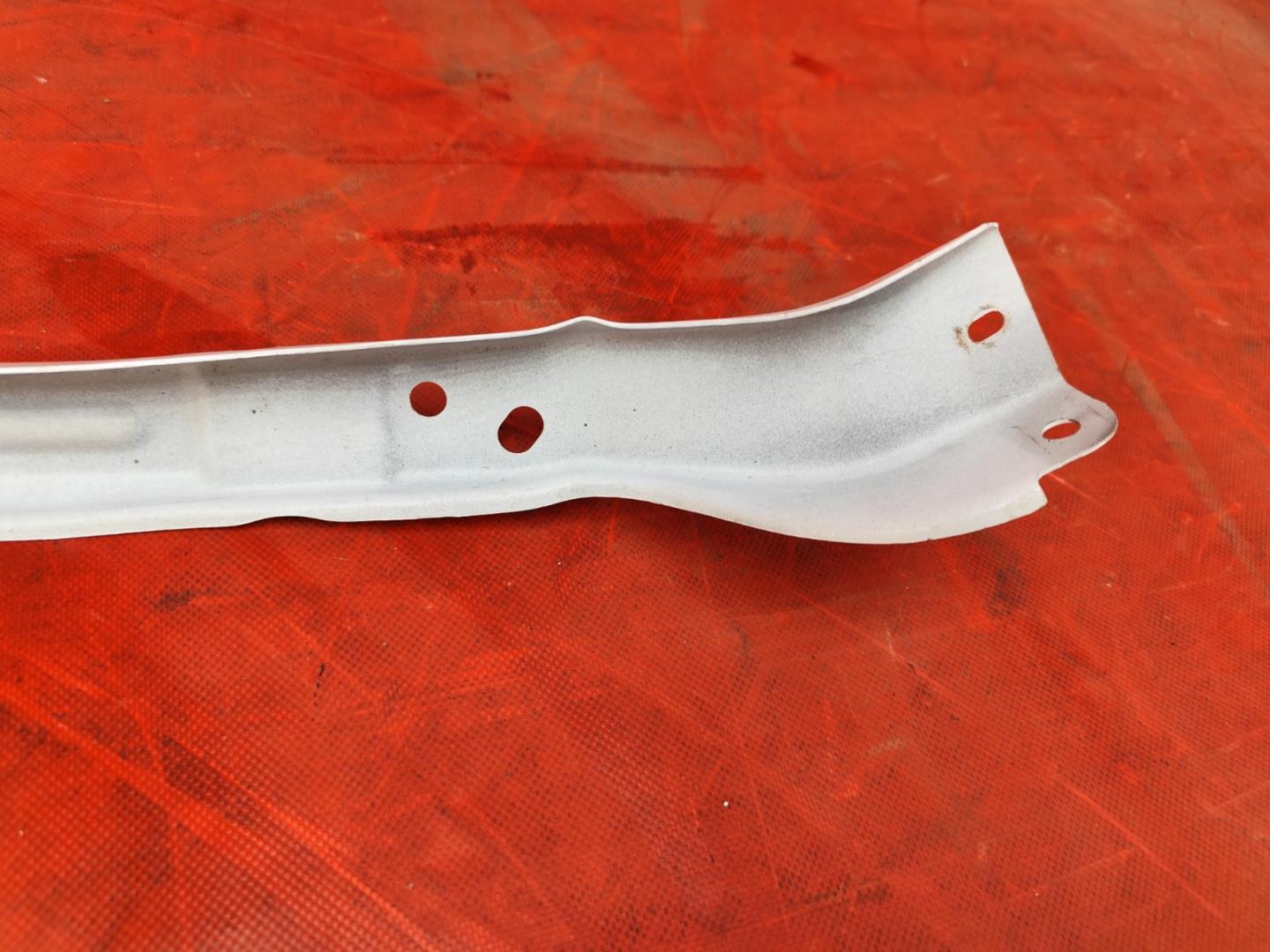 Кронштейн крепления фары