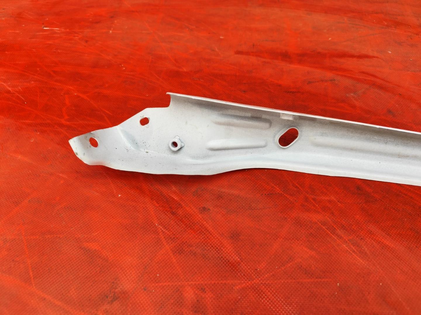 Кронштейн крепления фары