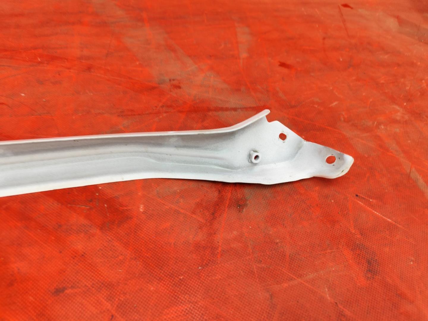 Кронштейн крепления фары