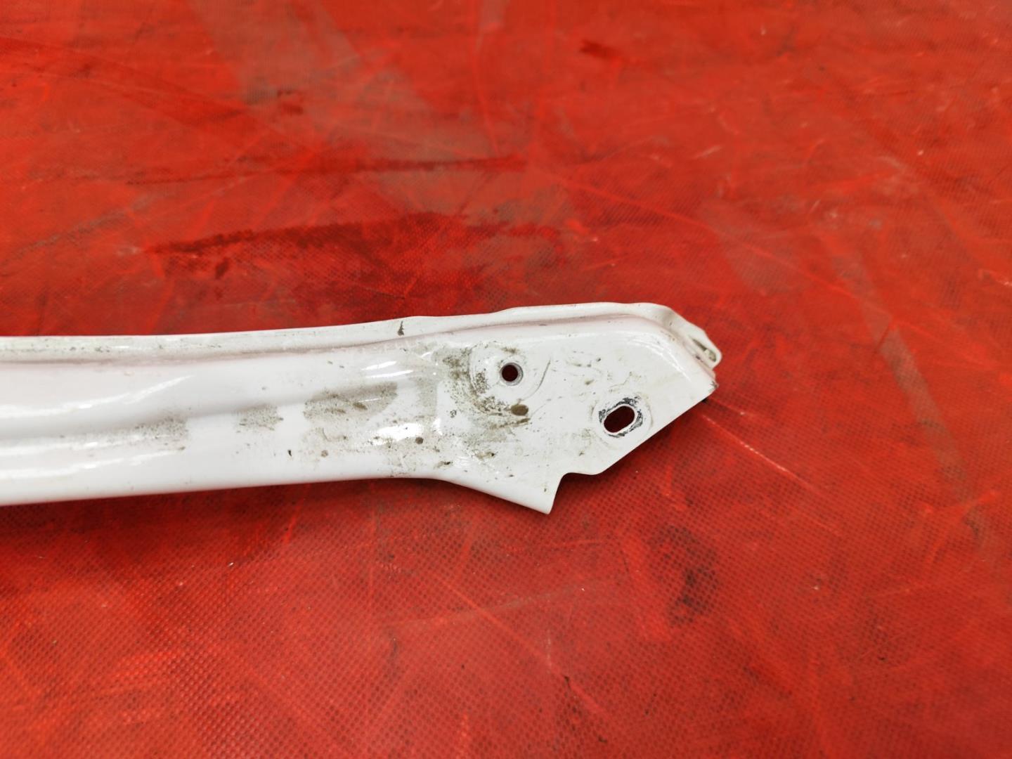 Кронштейн крепления фары