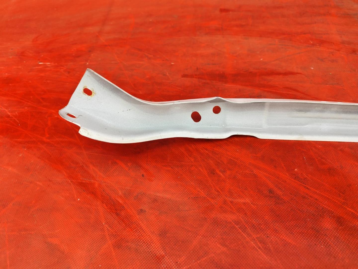 Кронштейн крепления фары