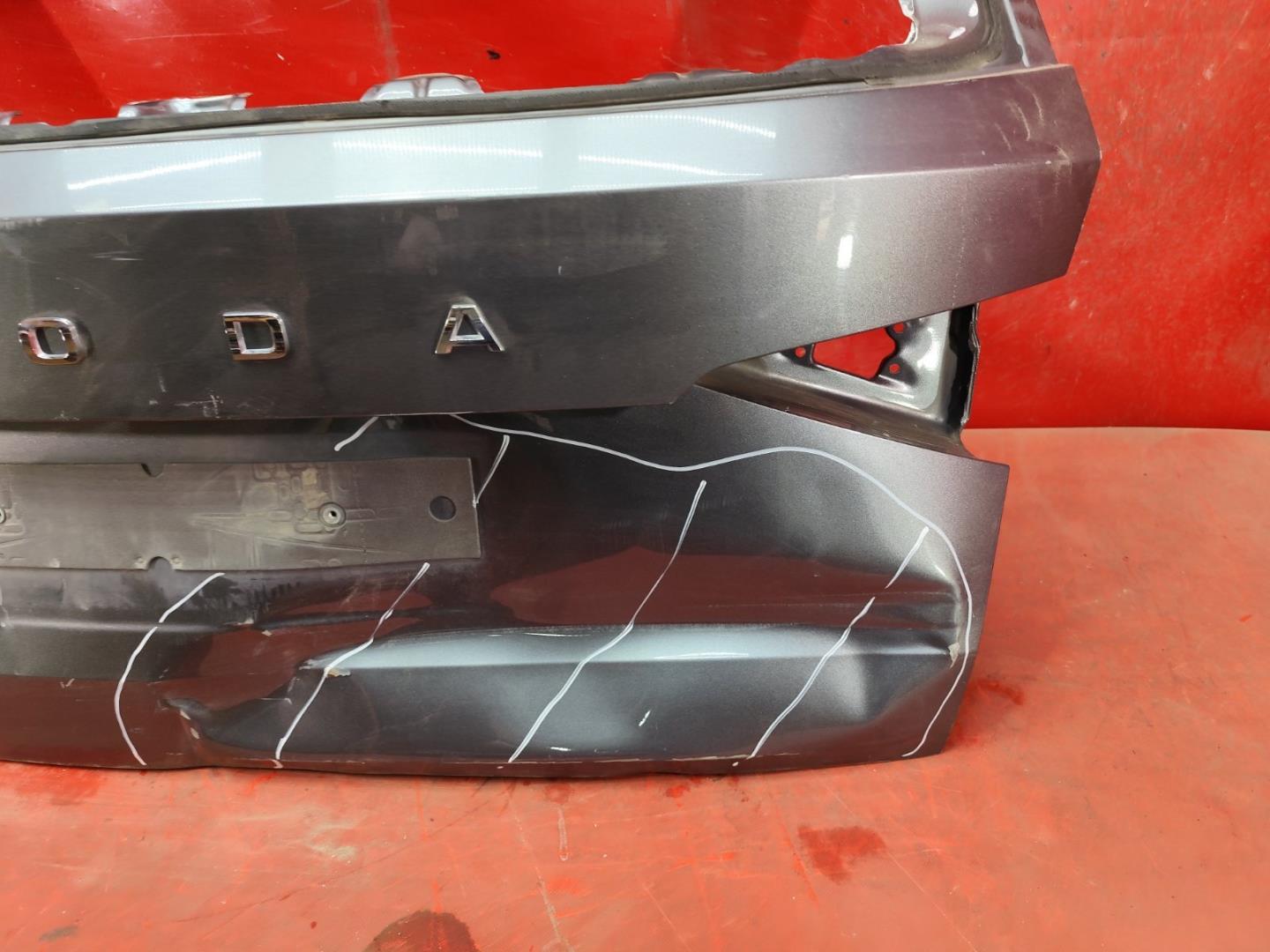 Крышка багажника