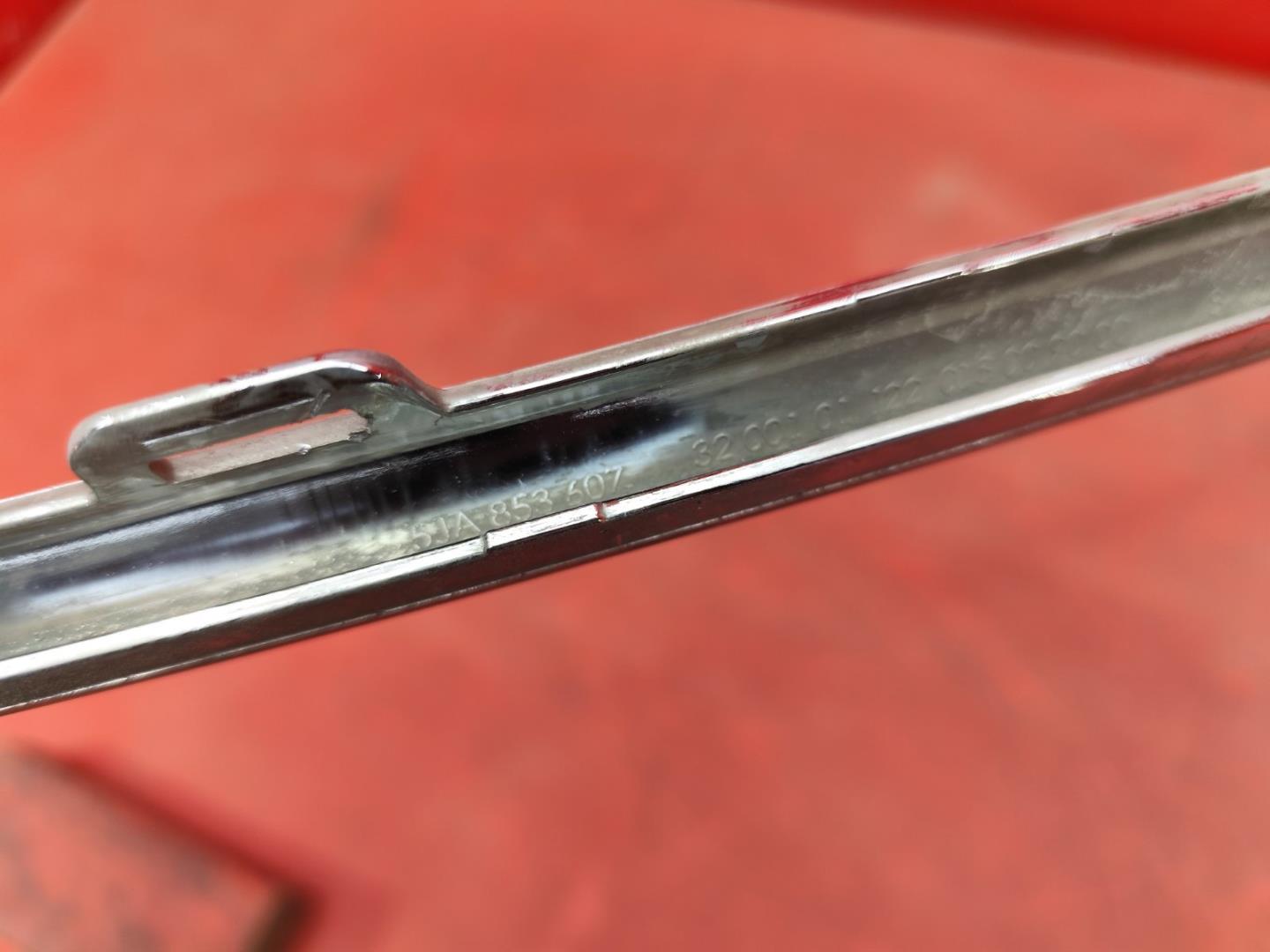 Накладка на решетку радиатора