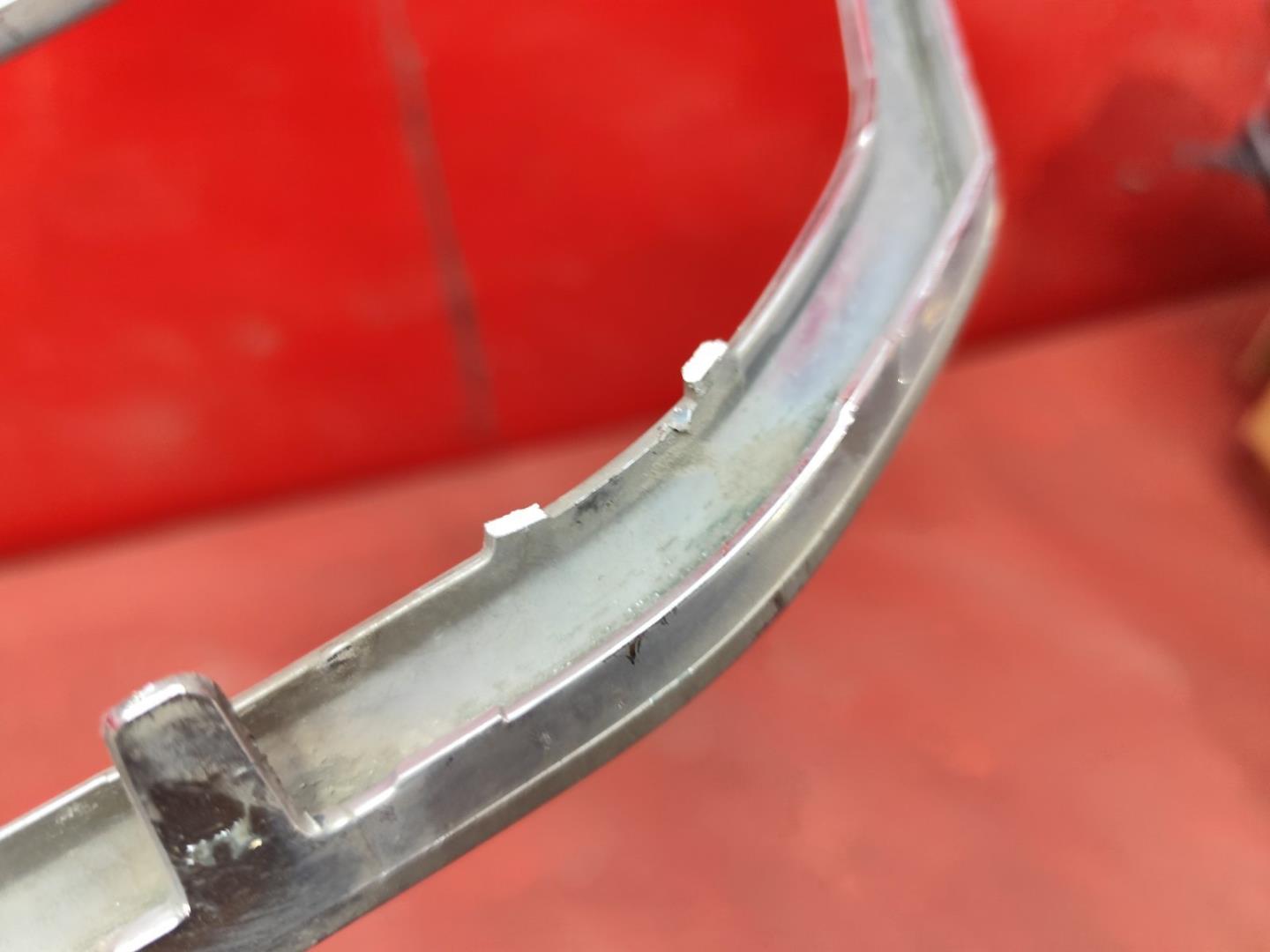 Накладка на решетку радиатора