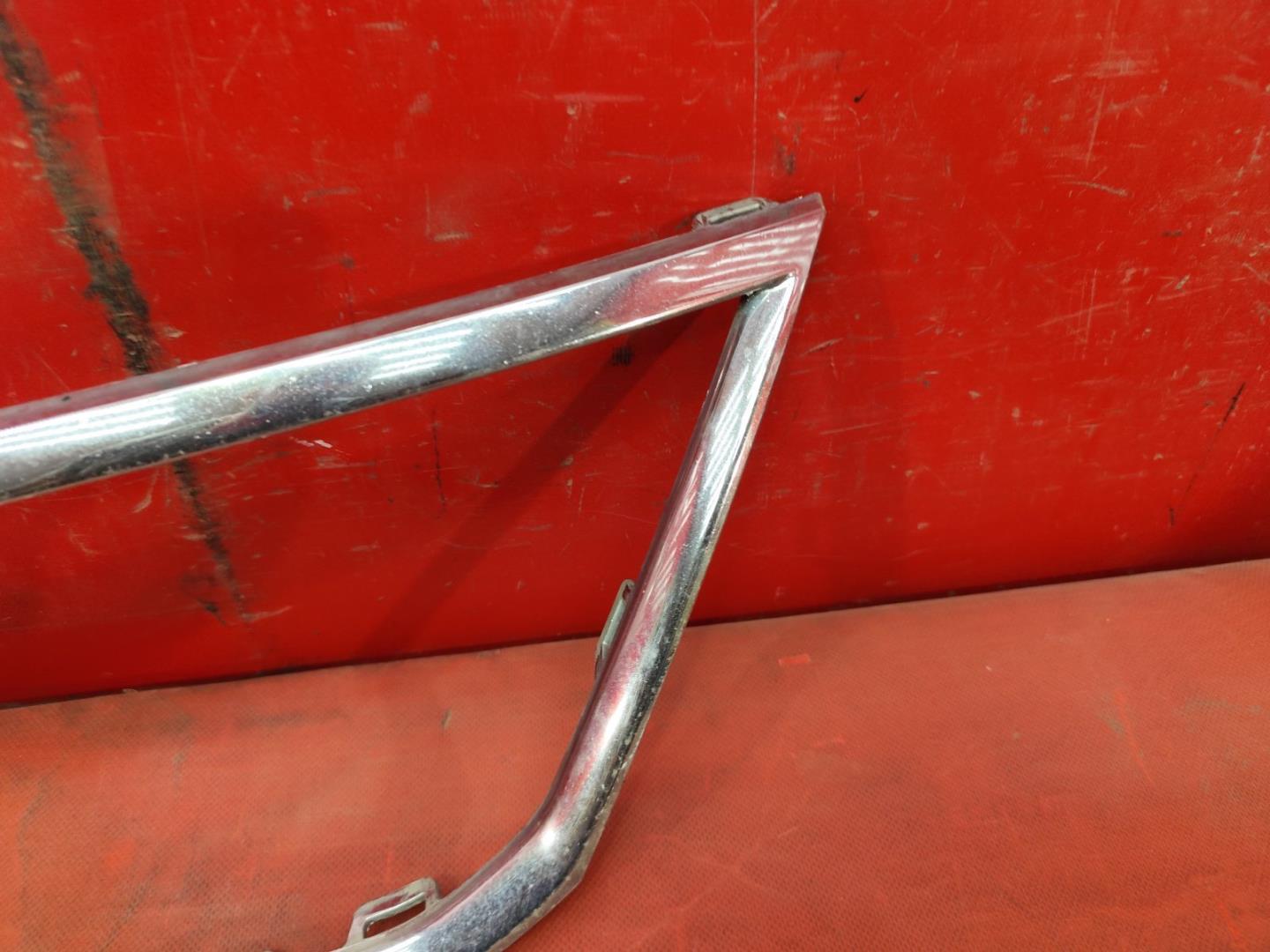 Накладка на решетку радиатора