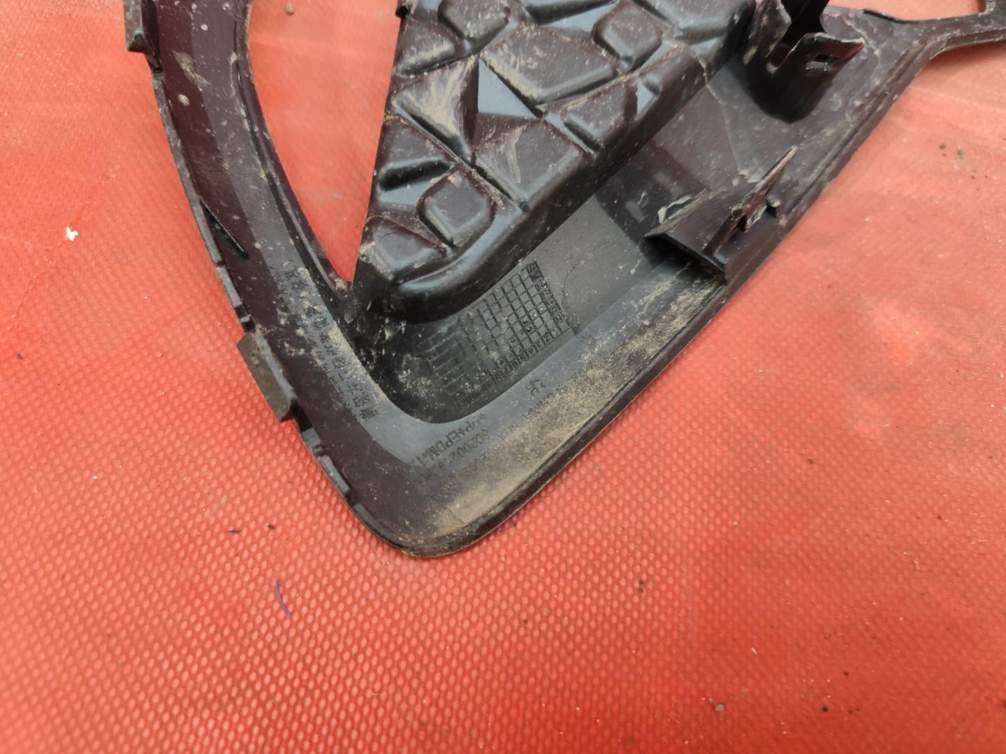 Накладка (кузов наружные)