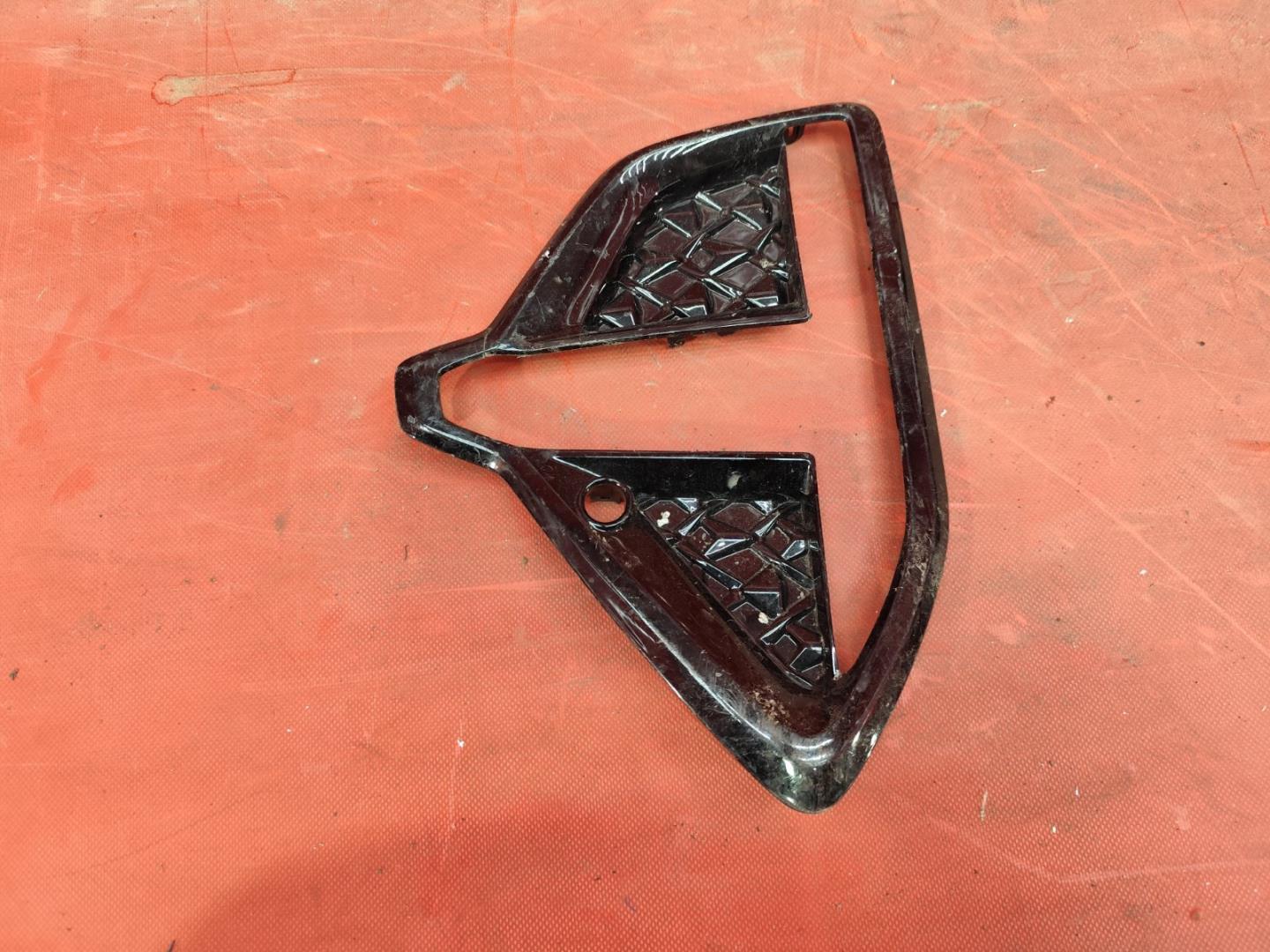 Накладка (кузов наружные)