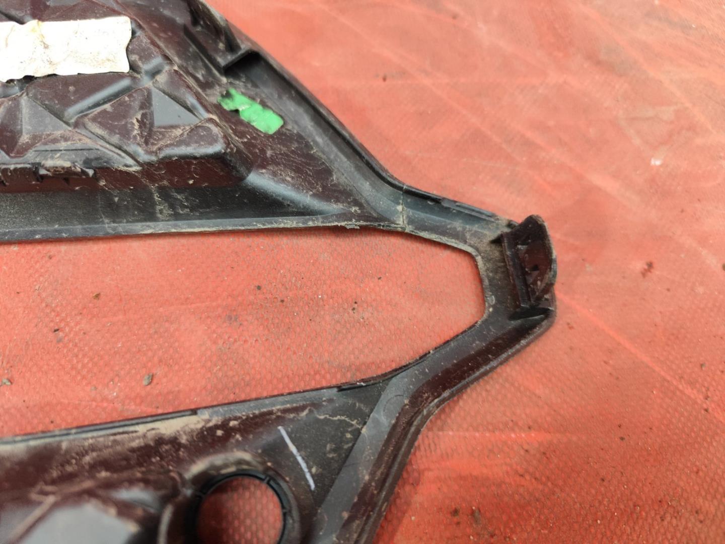 Накладка (кузов наружные)