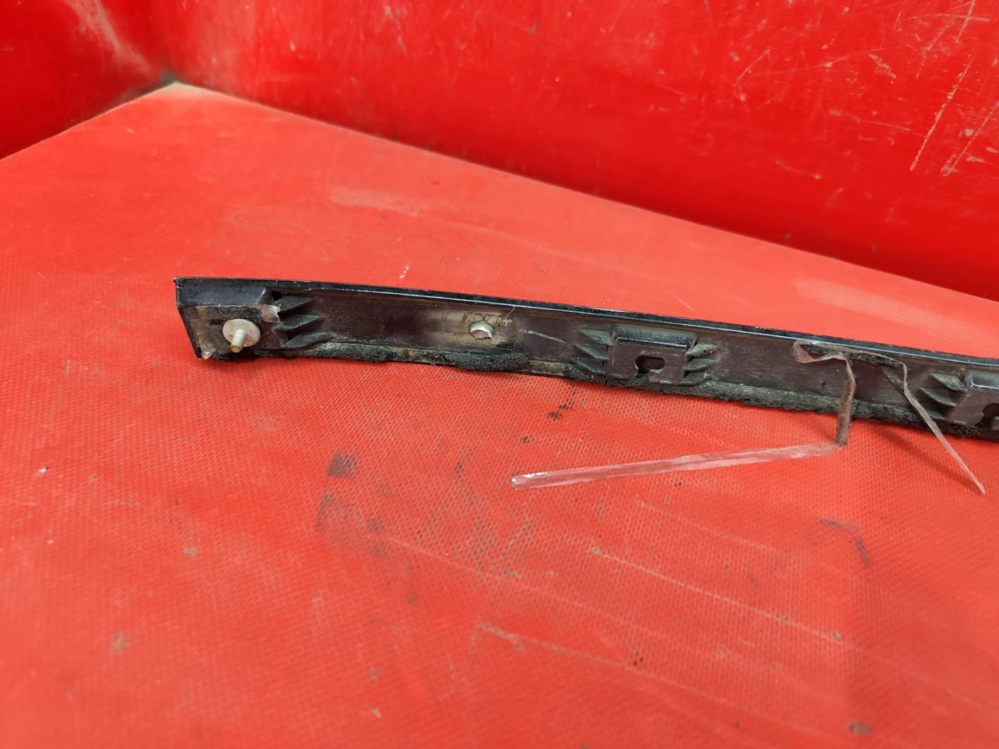 Накладка крышки багажника