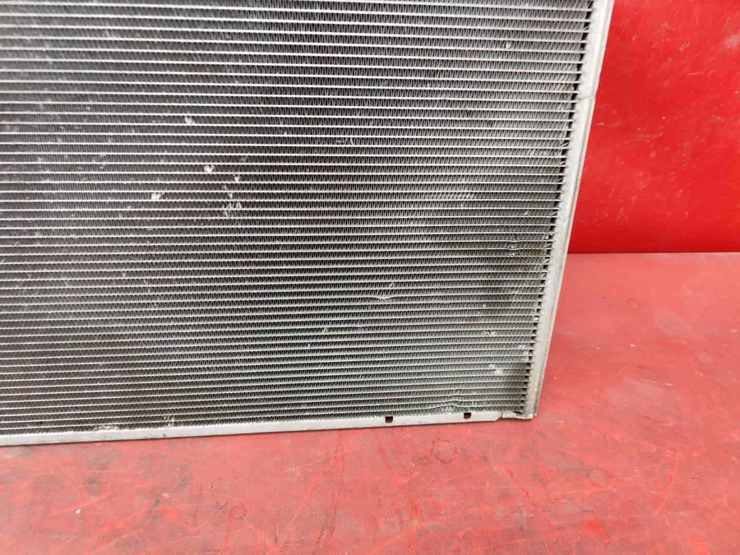 Радиатор кондиционера / конденсер