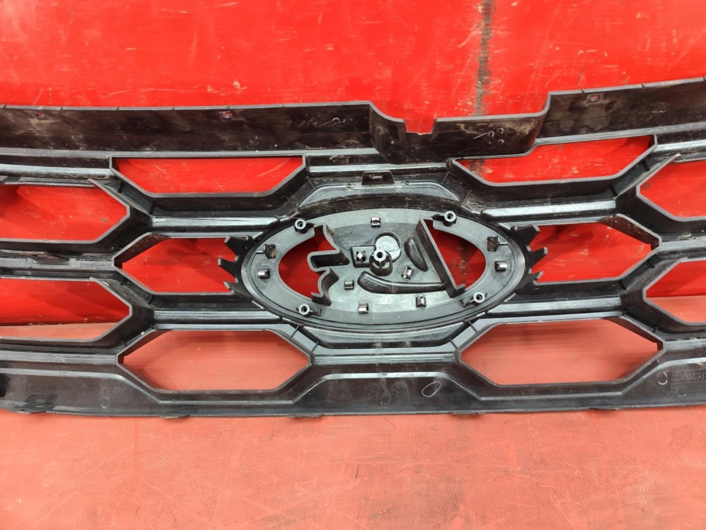 Решетка радиатора