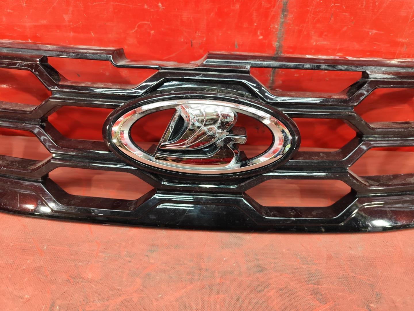 Решетка радиатора