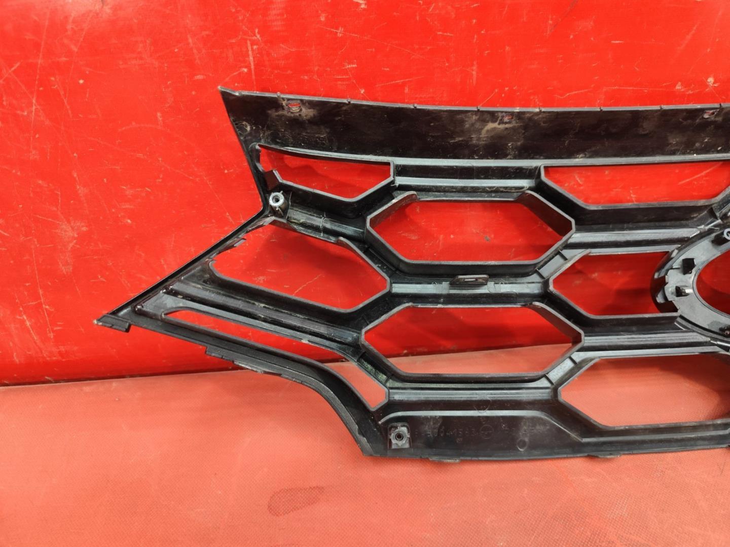 Решетка радиатора