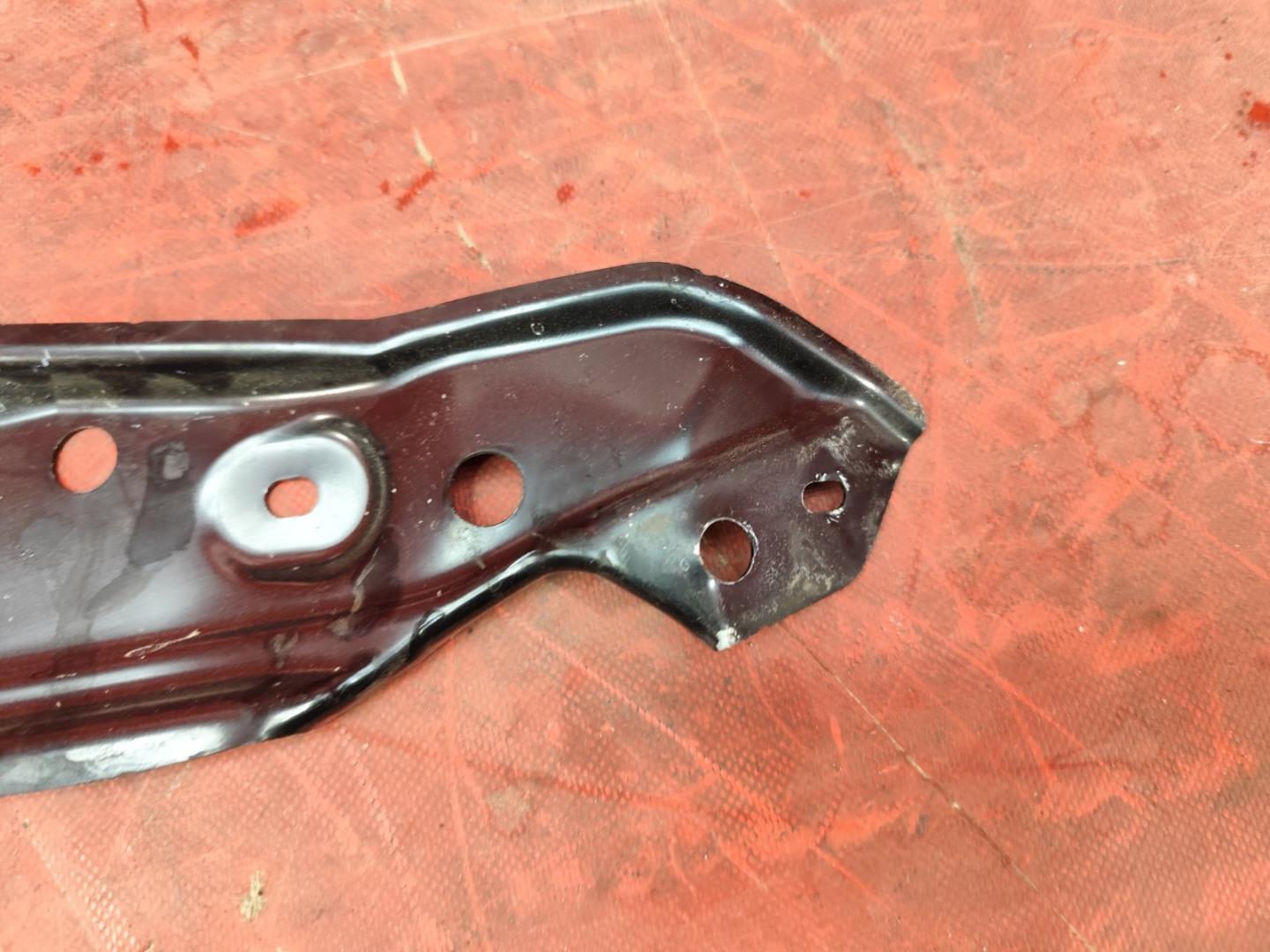 Кронштейн крепления фары