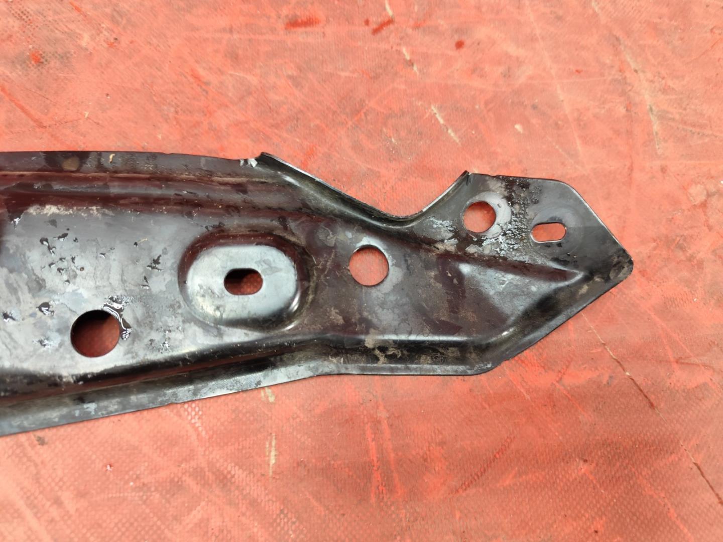 Кронштейн крепления фары