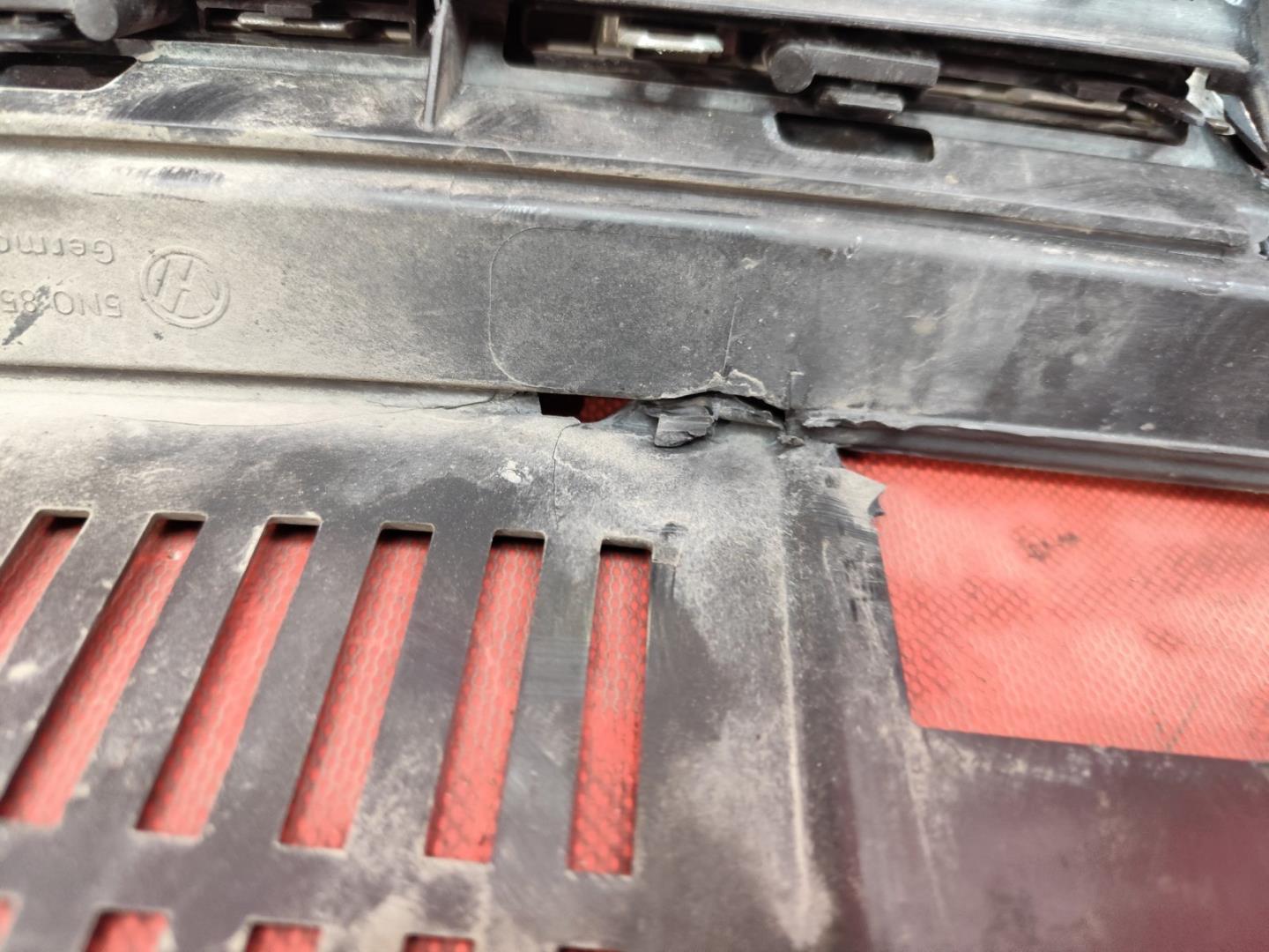 Решетка радиатора