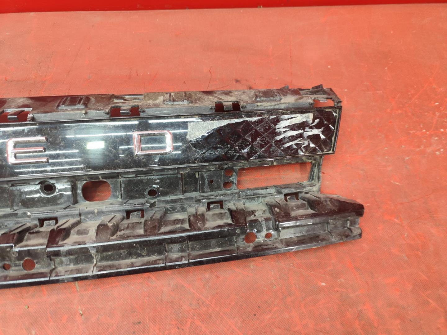 Решетка радиатора