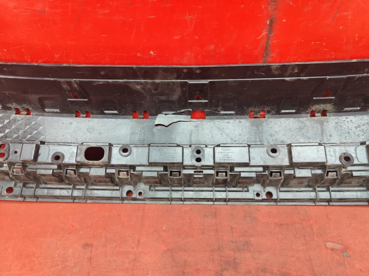 Решетка радиатора