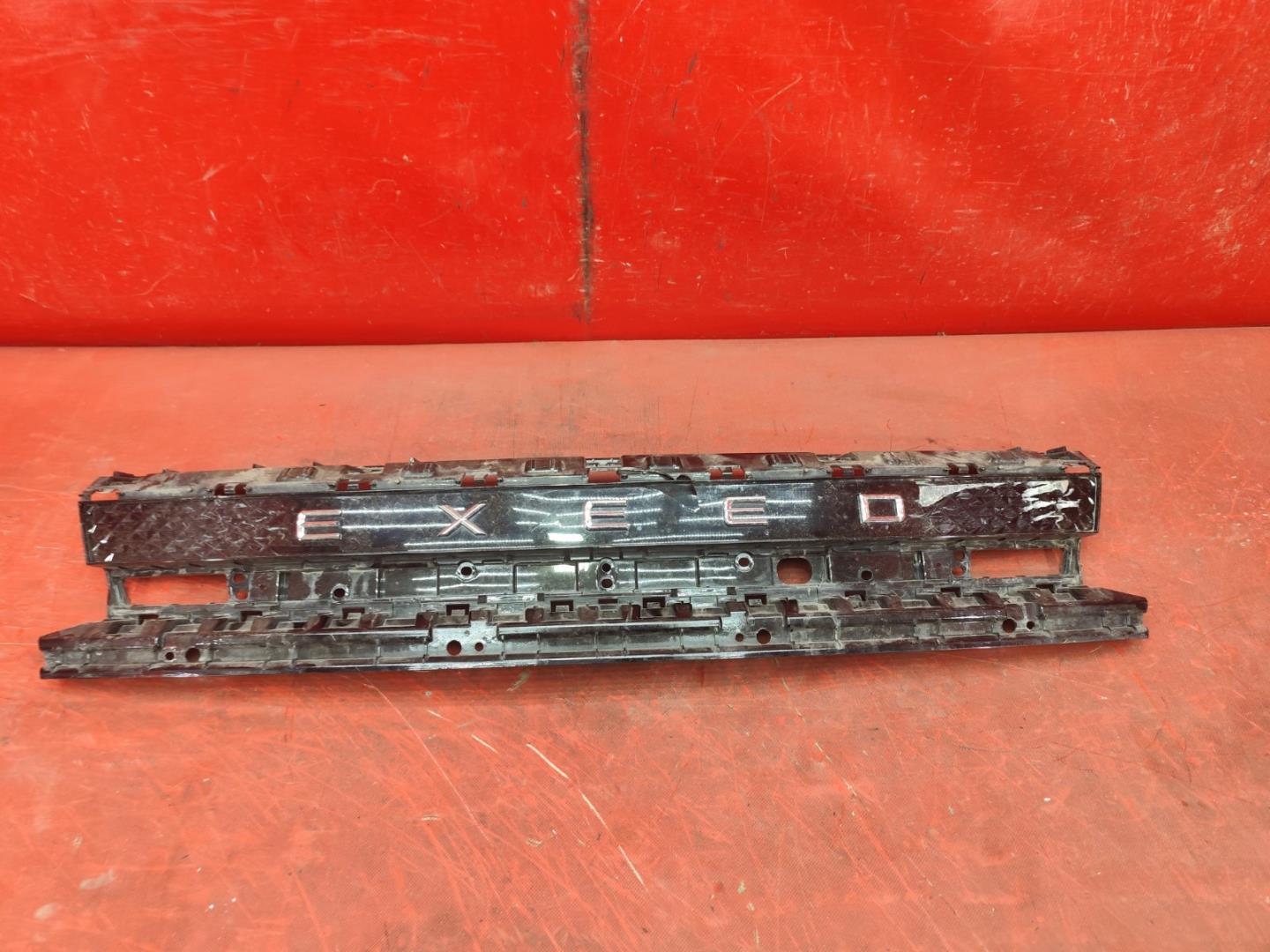 Решетка радиатора